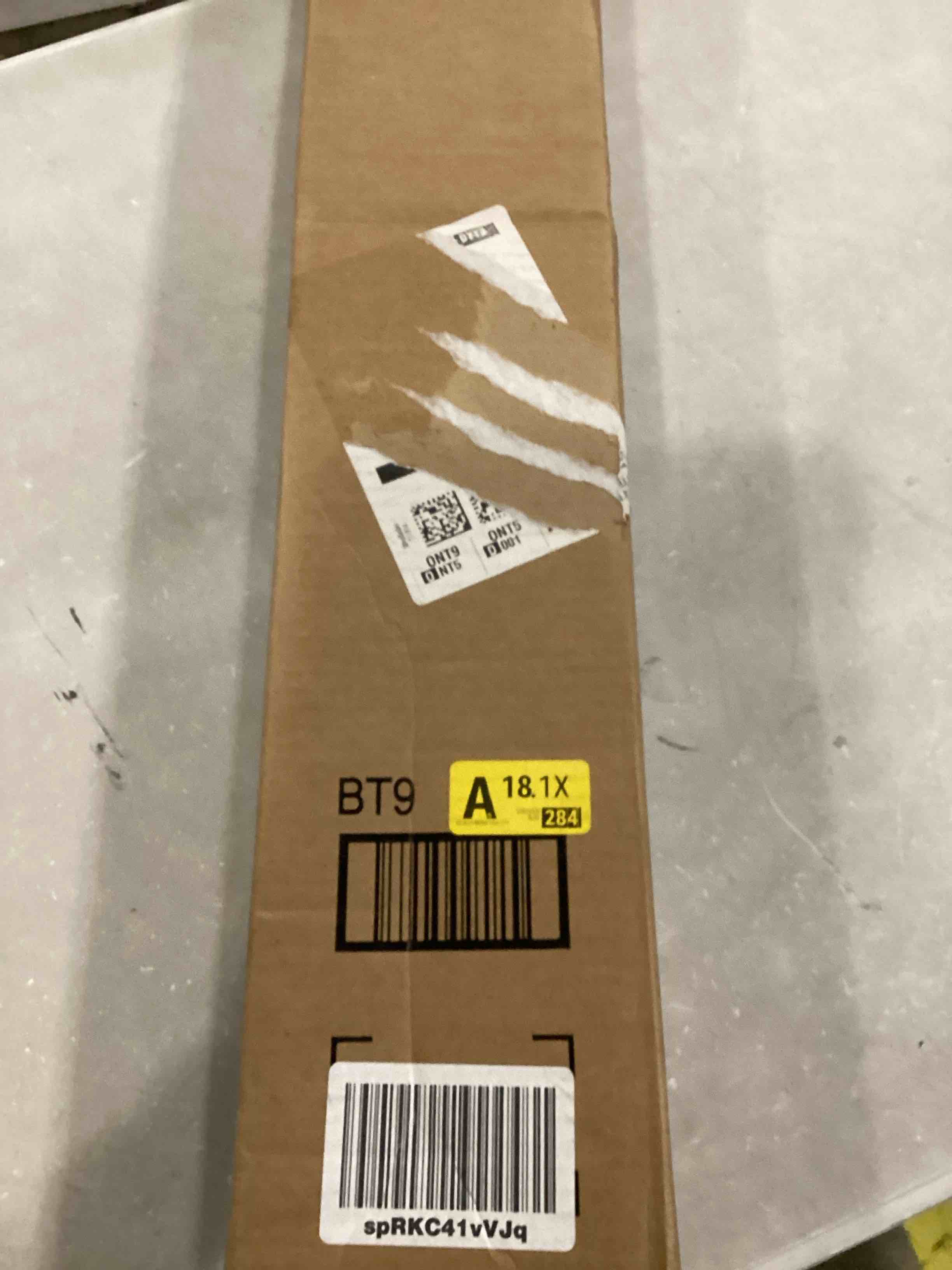 https://s3.amazonaws.com/lotting-images-prod/bidfta/RED6702440_1727455891698.jpeg