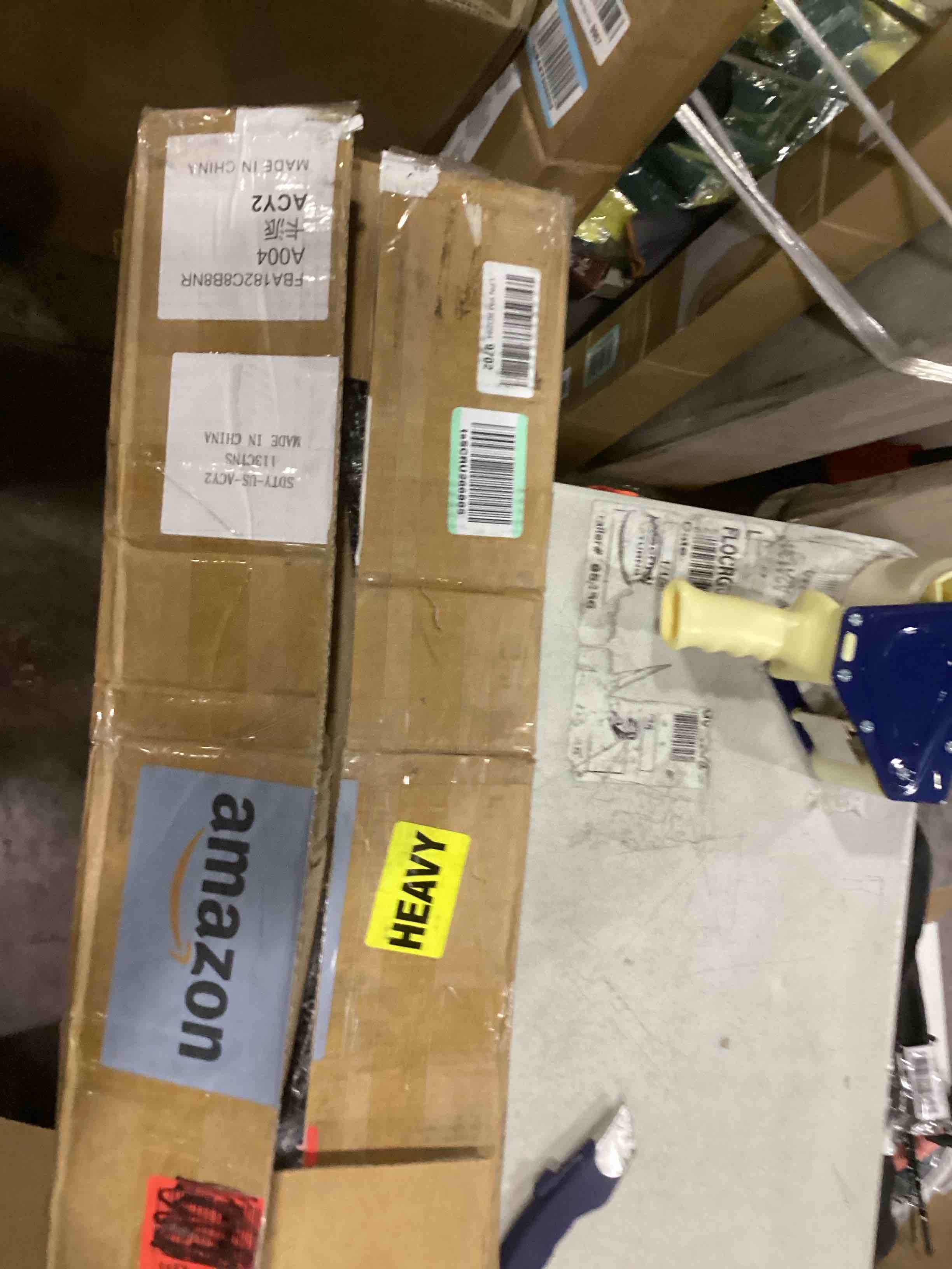 https://s3.amazonaws.com/lotting-images-prod/bidfta/RED6702689_1726768368343.jpeg