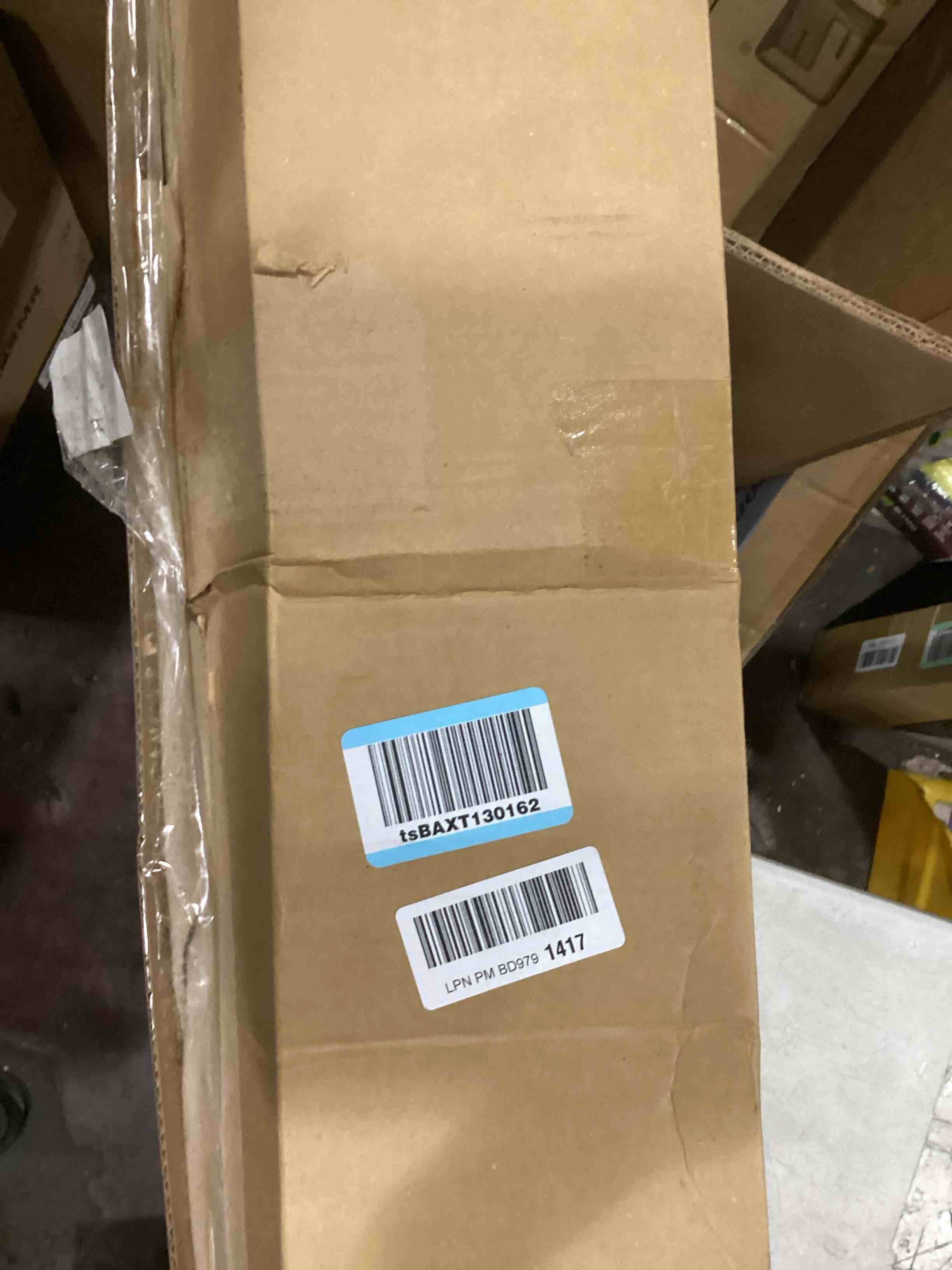 https://s3.amazonaws.com/lotting-images-prod/bidfta/RED6702692_1726770128056.jpeg