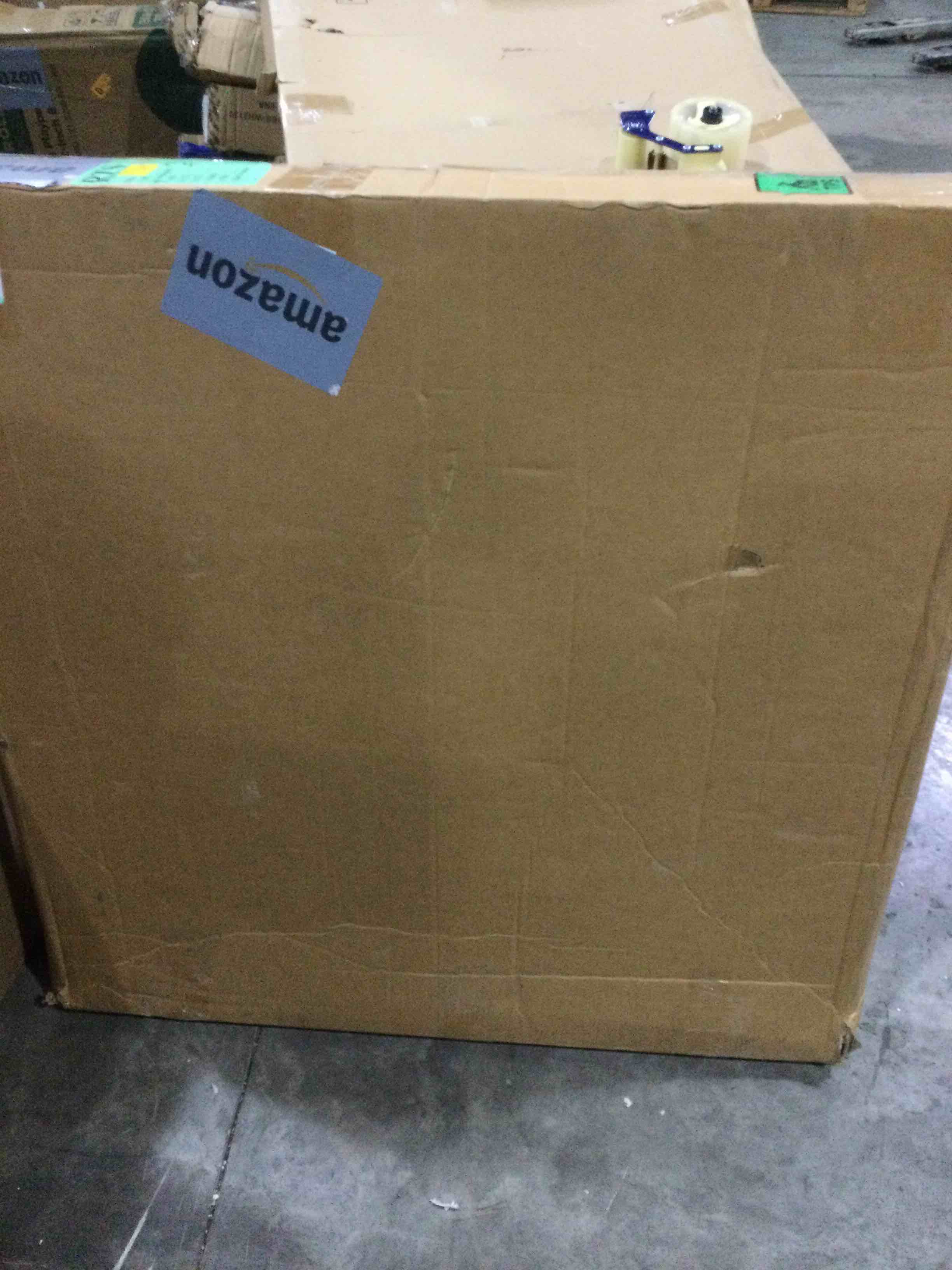 https://s3.amazonaws.com/lotting-images-prod/bidfta/RED6702973_1728405933497.jpeg
