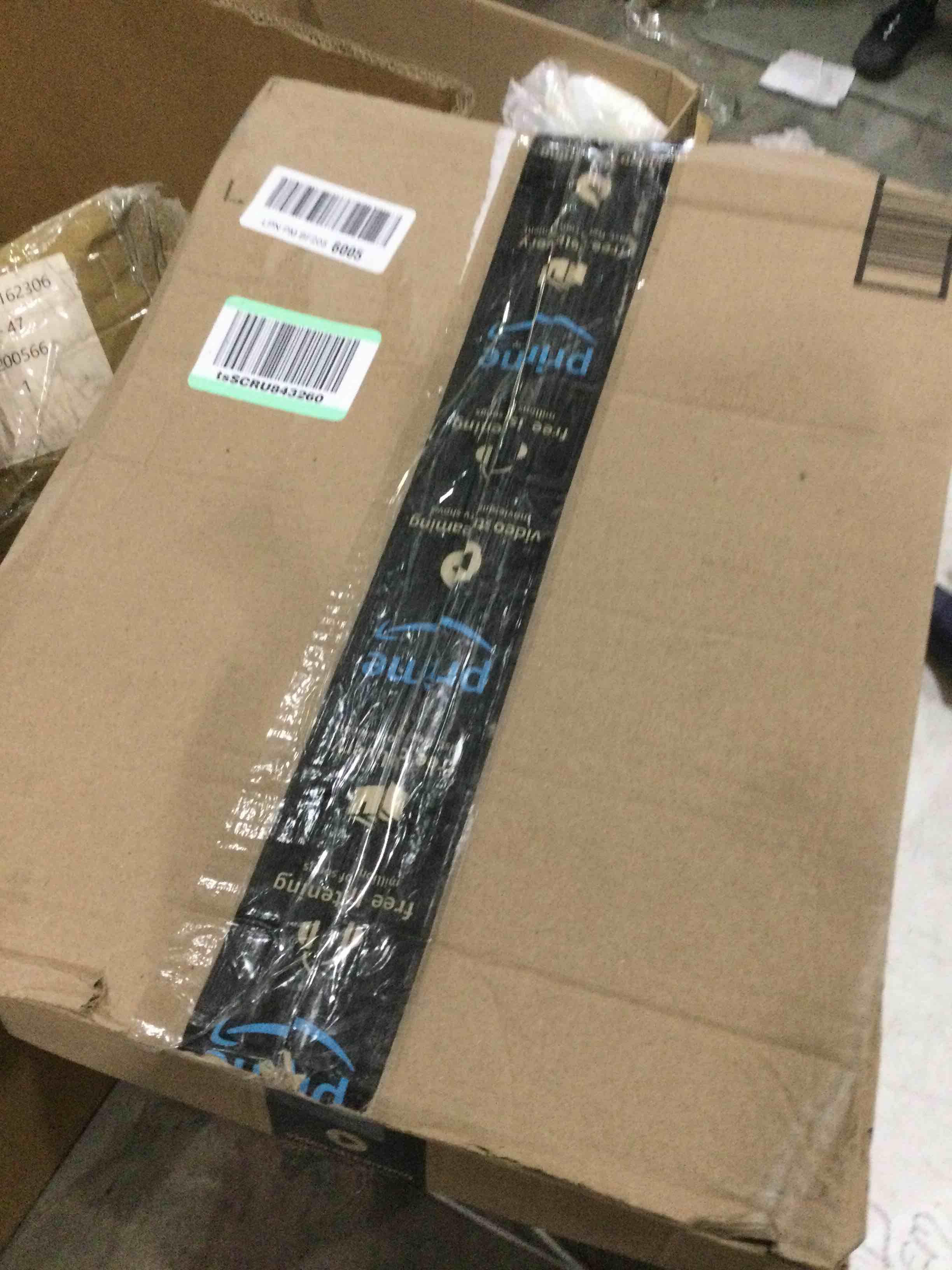 https://s3.amazonaws.com/lotting-images-prod/bidfta/RED6702995_1728409942723.jpeg