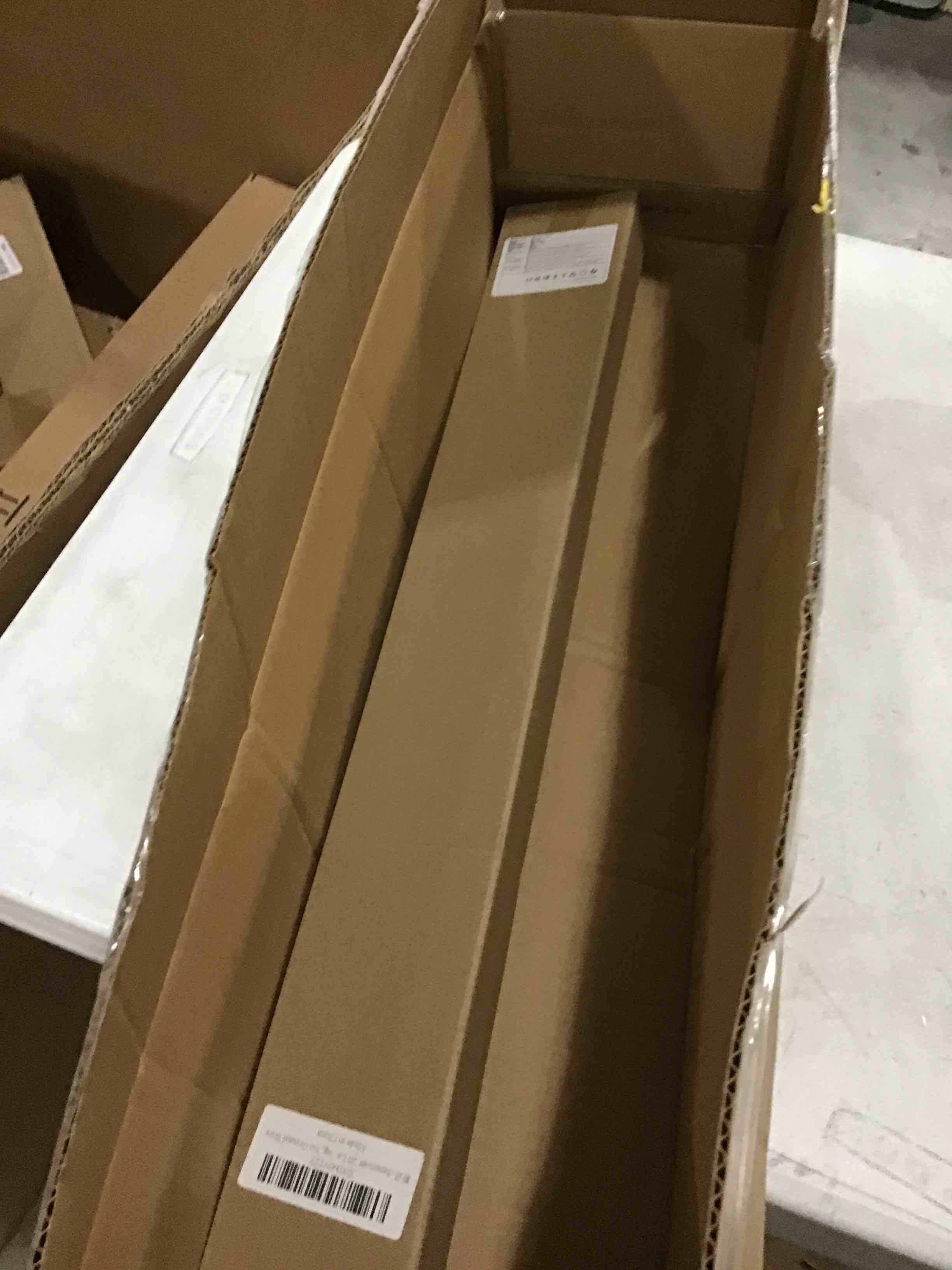https://s3.amazonaws.com/lotting-images-prod/bidfta/RED6703011_1728560888721.jpeg