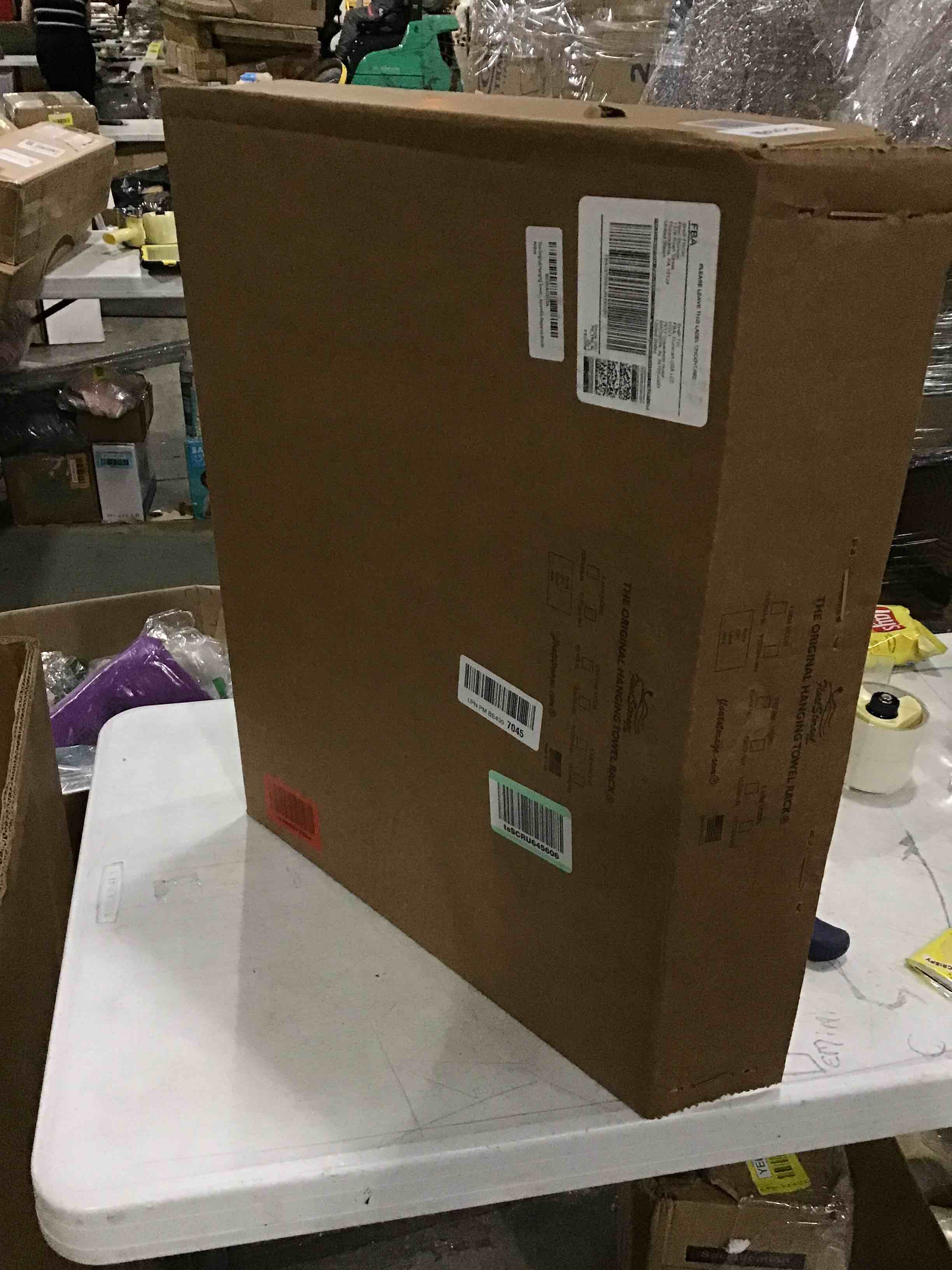 https://s3.amazonaws.com/lotting-images-prod/bidfta/RED6703029_1728565394163.jpeg
