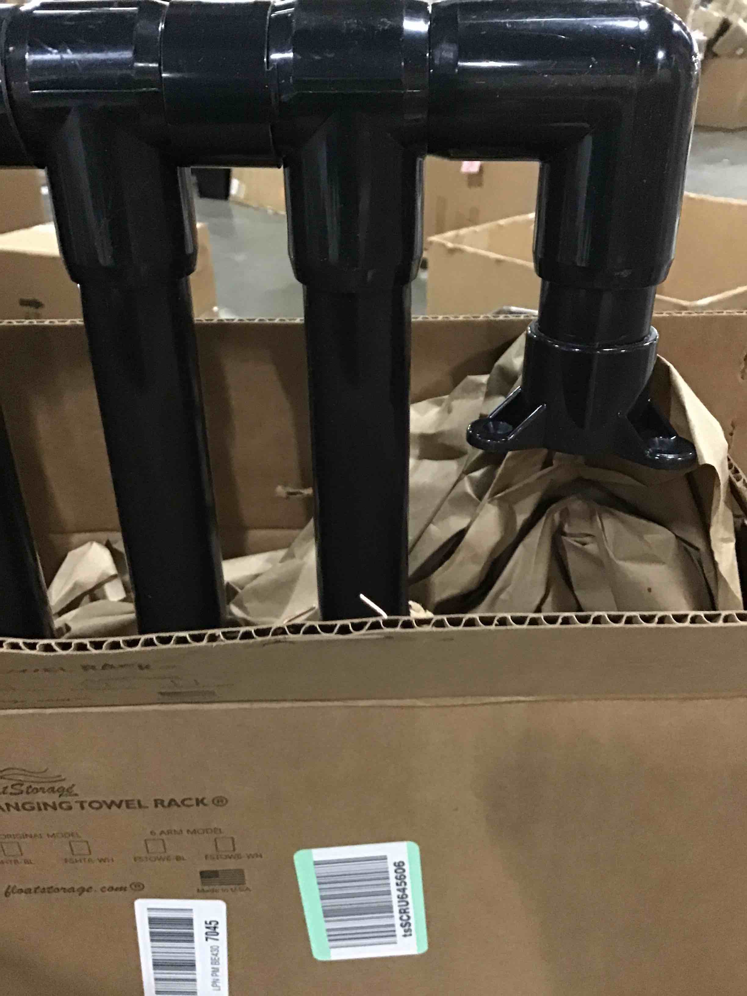 https://s3.amazonaws.com/lotting-images-prod/bidfta/RED6703029_1728565439258.jpeg