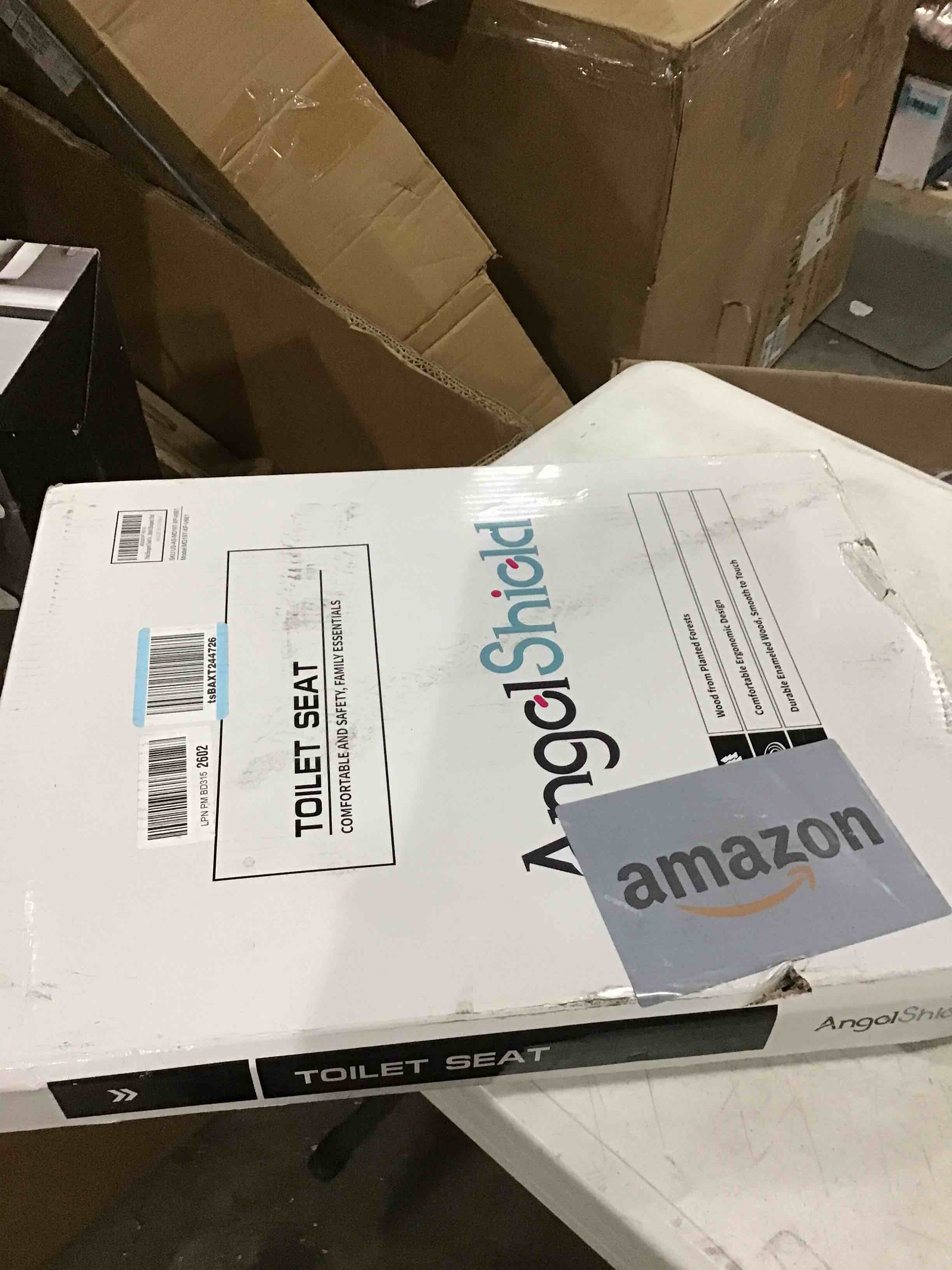 https://s3.amazonaws.com/lotting-images-prod/bidfta/RED6703045_1728571745123.jpeg