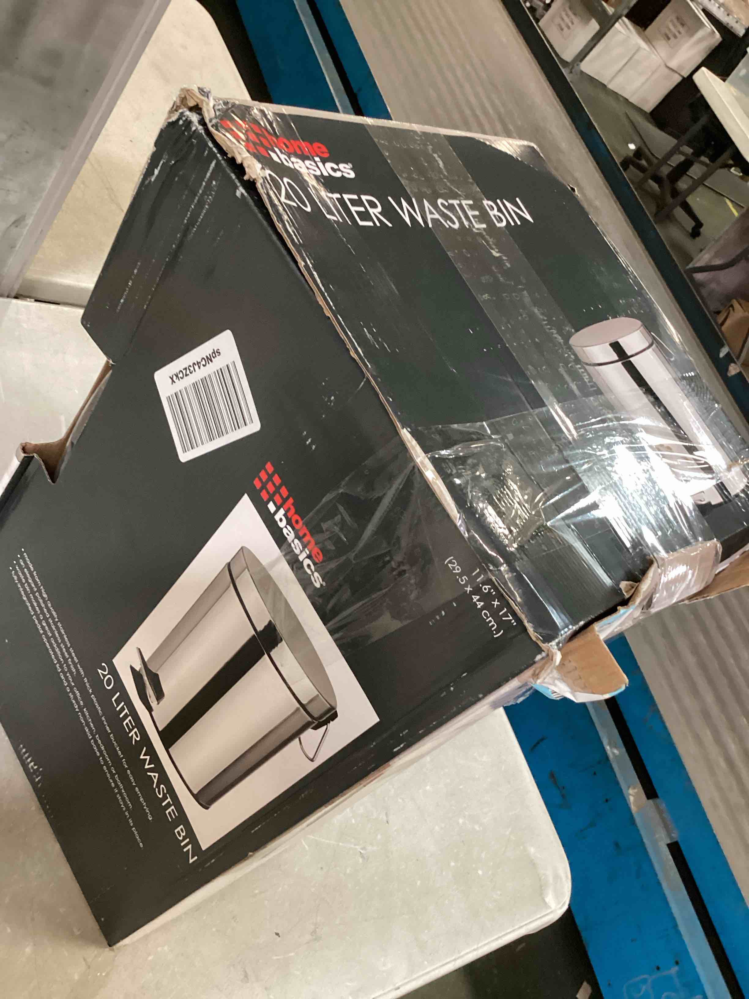 https://s3.amazonaws.com/lotting-images-prod/bidfta/RED6704192_1720199950483.jpeg