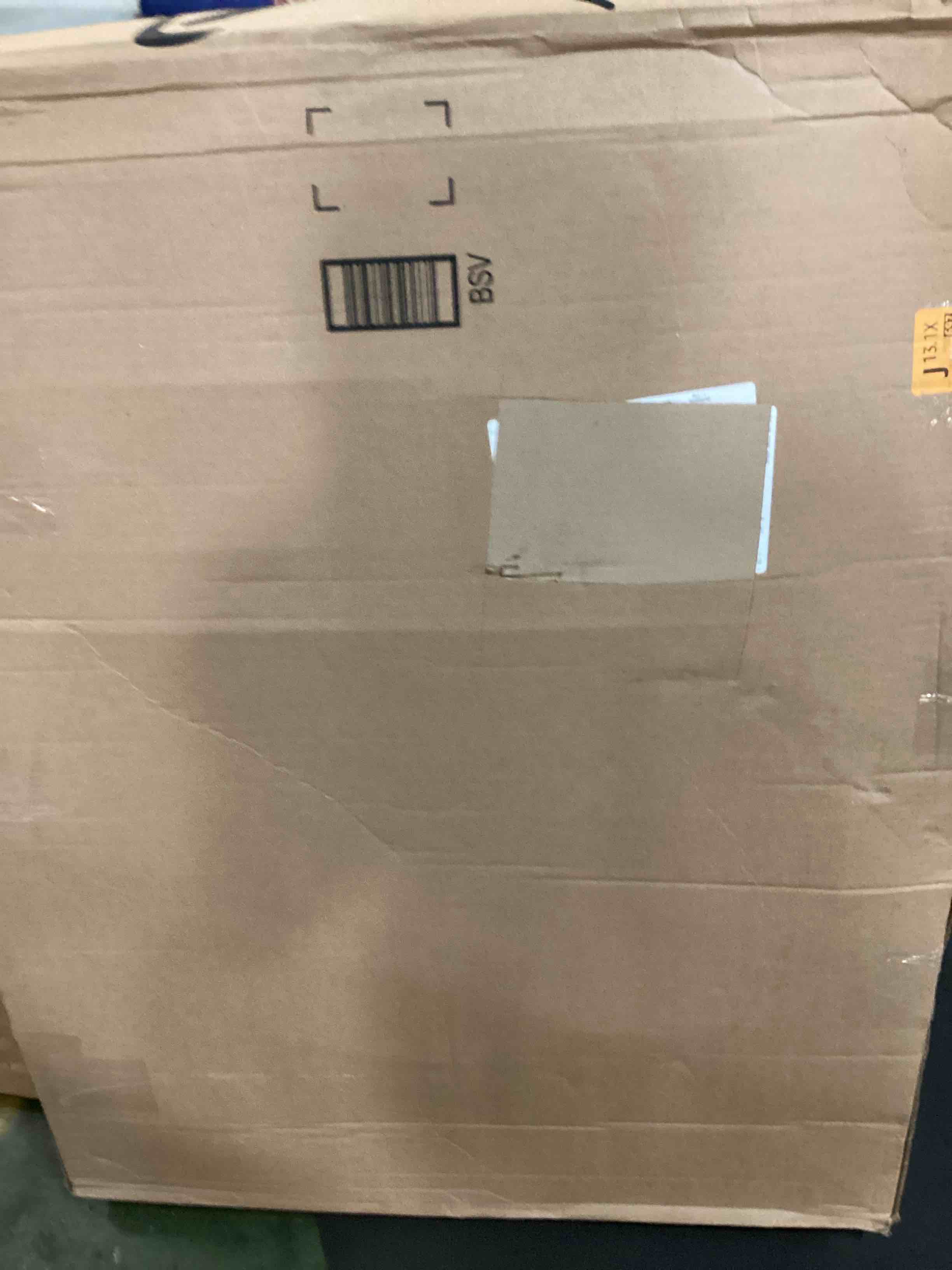 https://s3.amazonaws.com/lotting-images-prod/bidfta/RED6704668_1720578604410.jpeg
