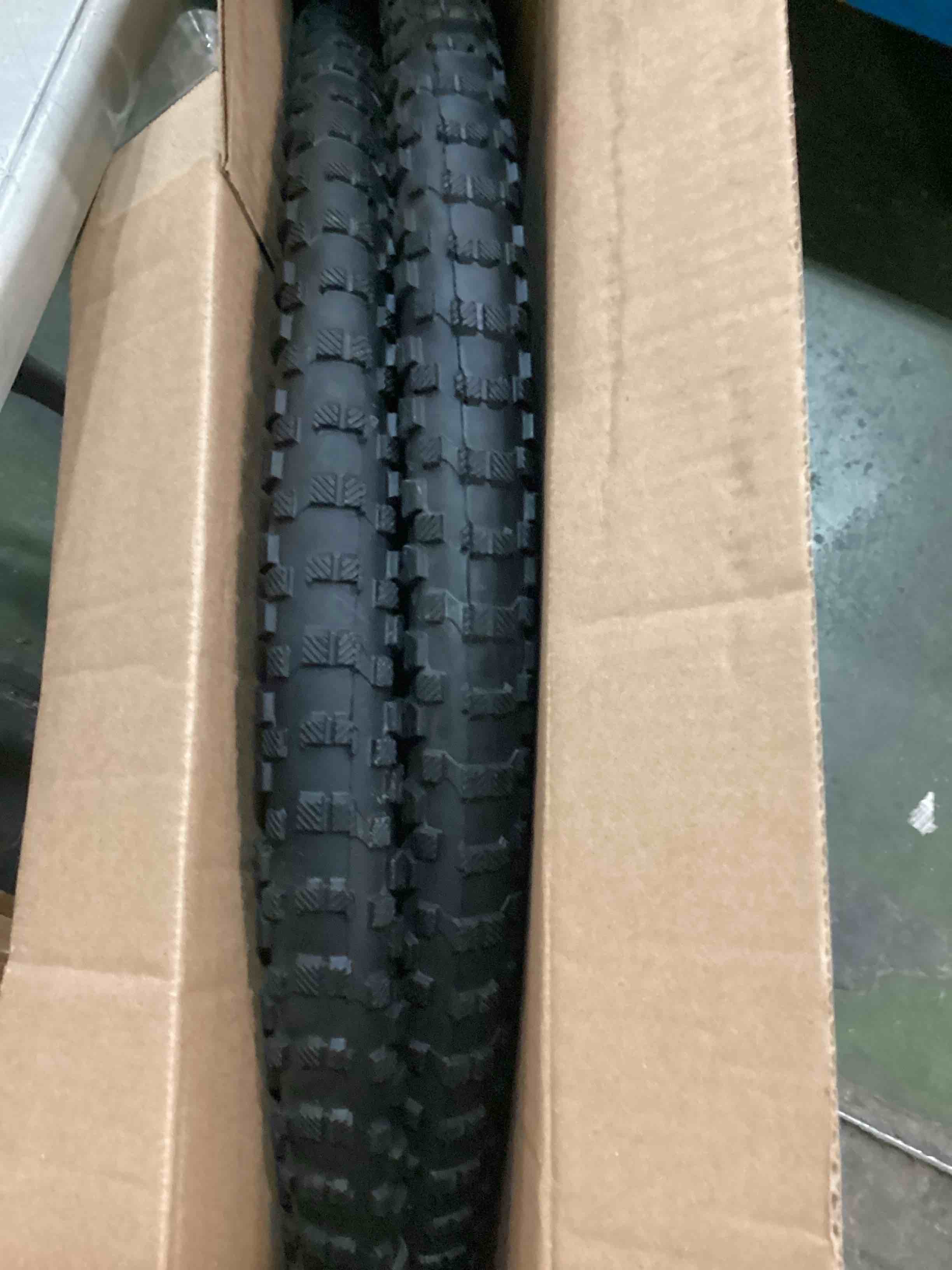 https://s3.amazonaws.com/lotting-images-prod/bidfta/RED6704668_1720578633170.jpeg