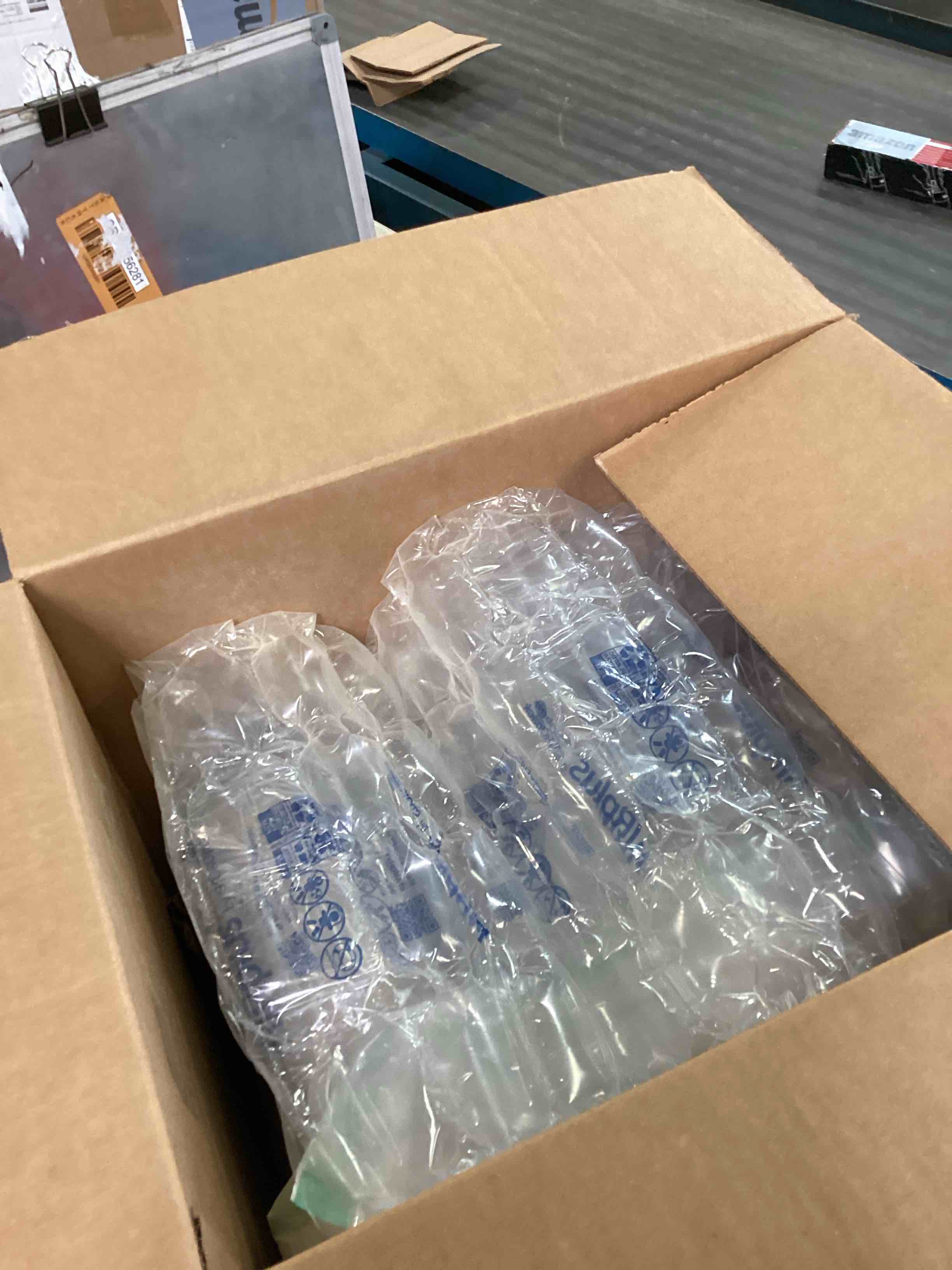 https://s3.amazonaws.com/lotting-images-prod/bidfta/RED6705040_1720714721515.jpeg