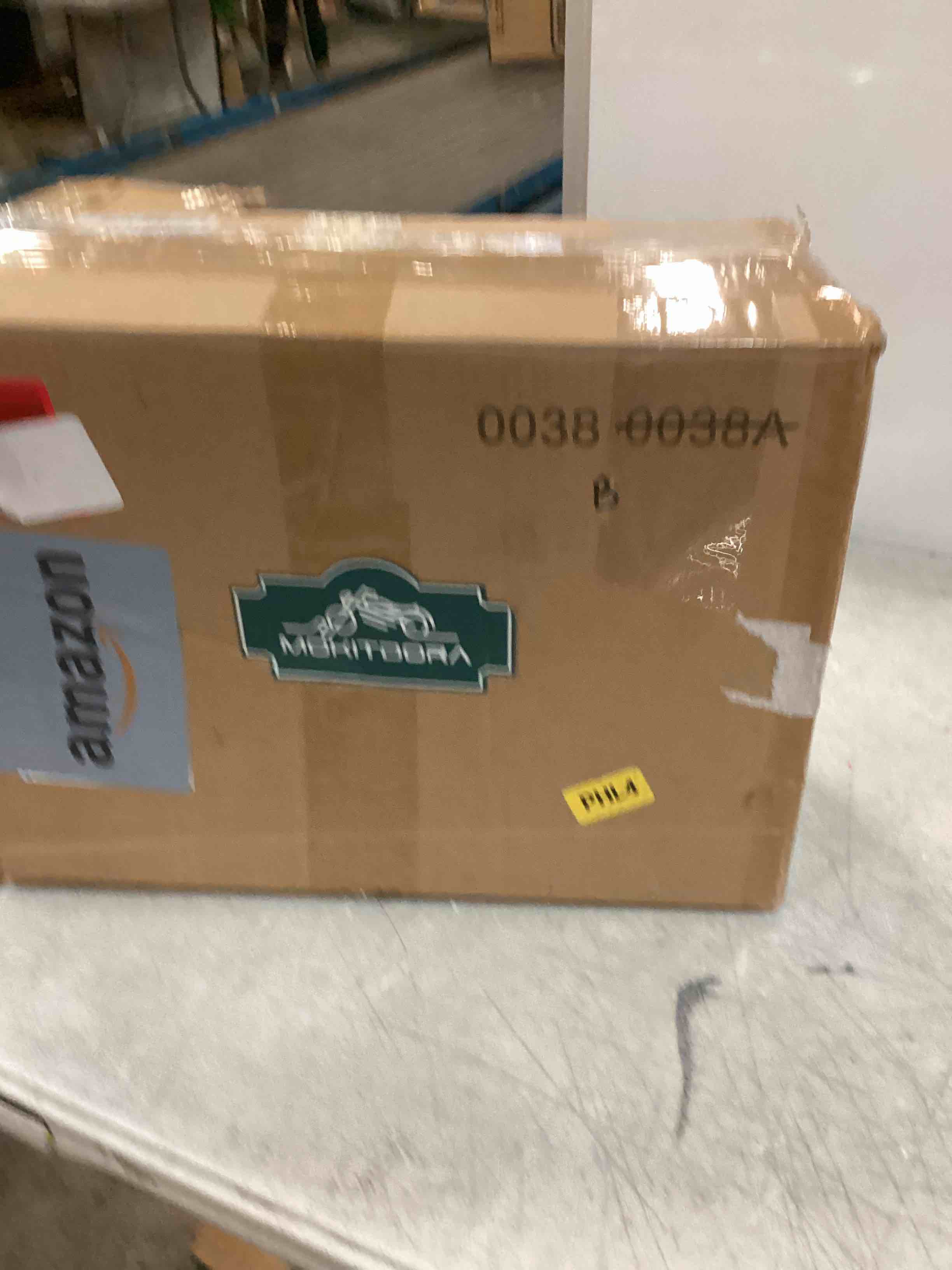 https://s3.amazonaws.com/lotting-images-prod/bidfta/RED6705510_1720453649424.jpeg