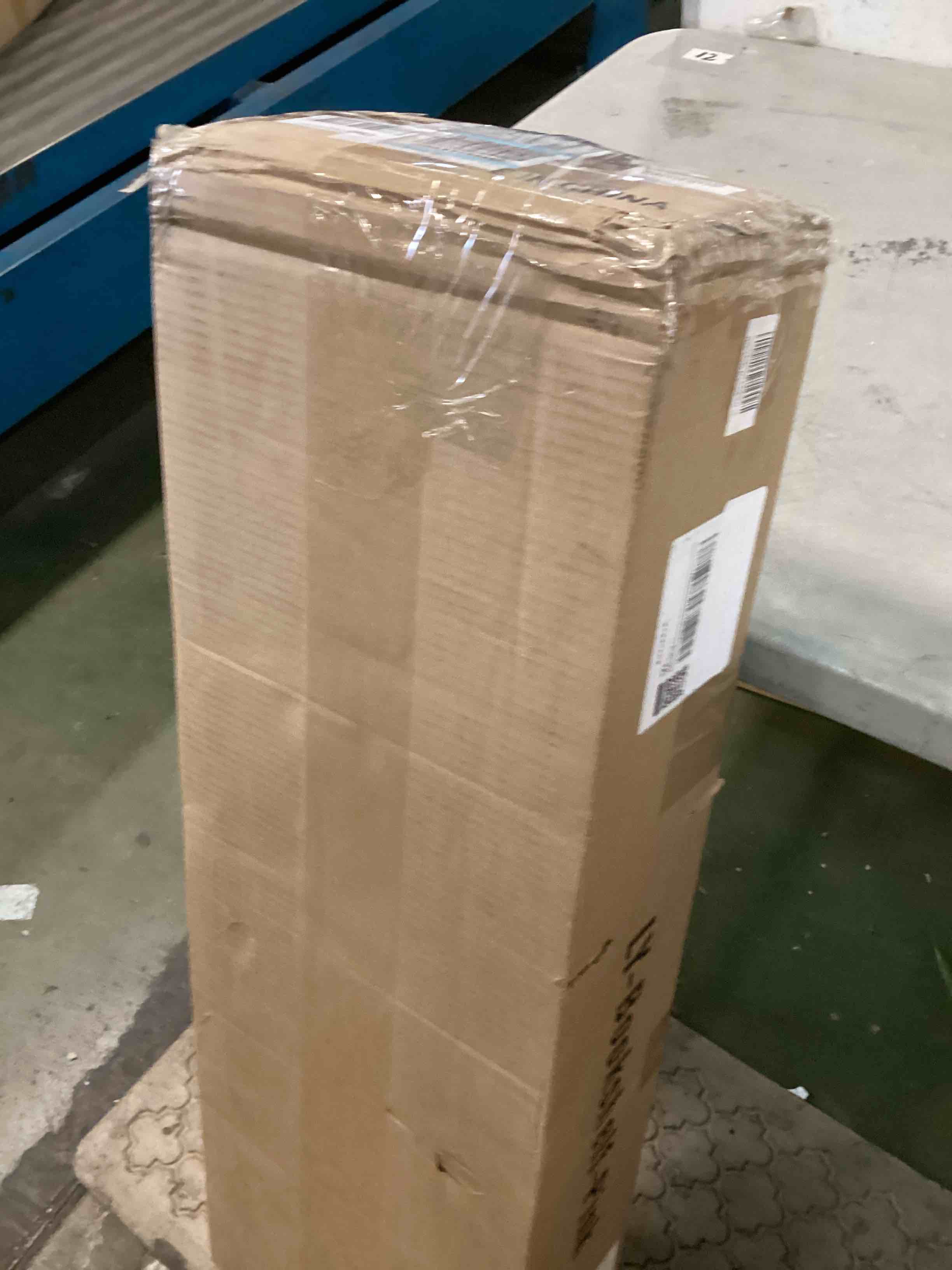 https://s3.amazonaws.com/lotting-images-prod/bidfta/RED6706851_1720805894108.jpeg