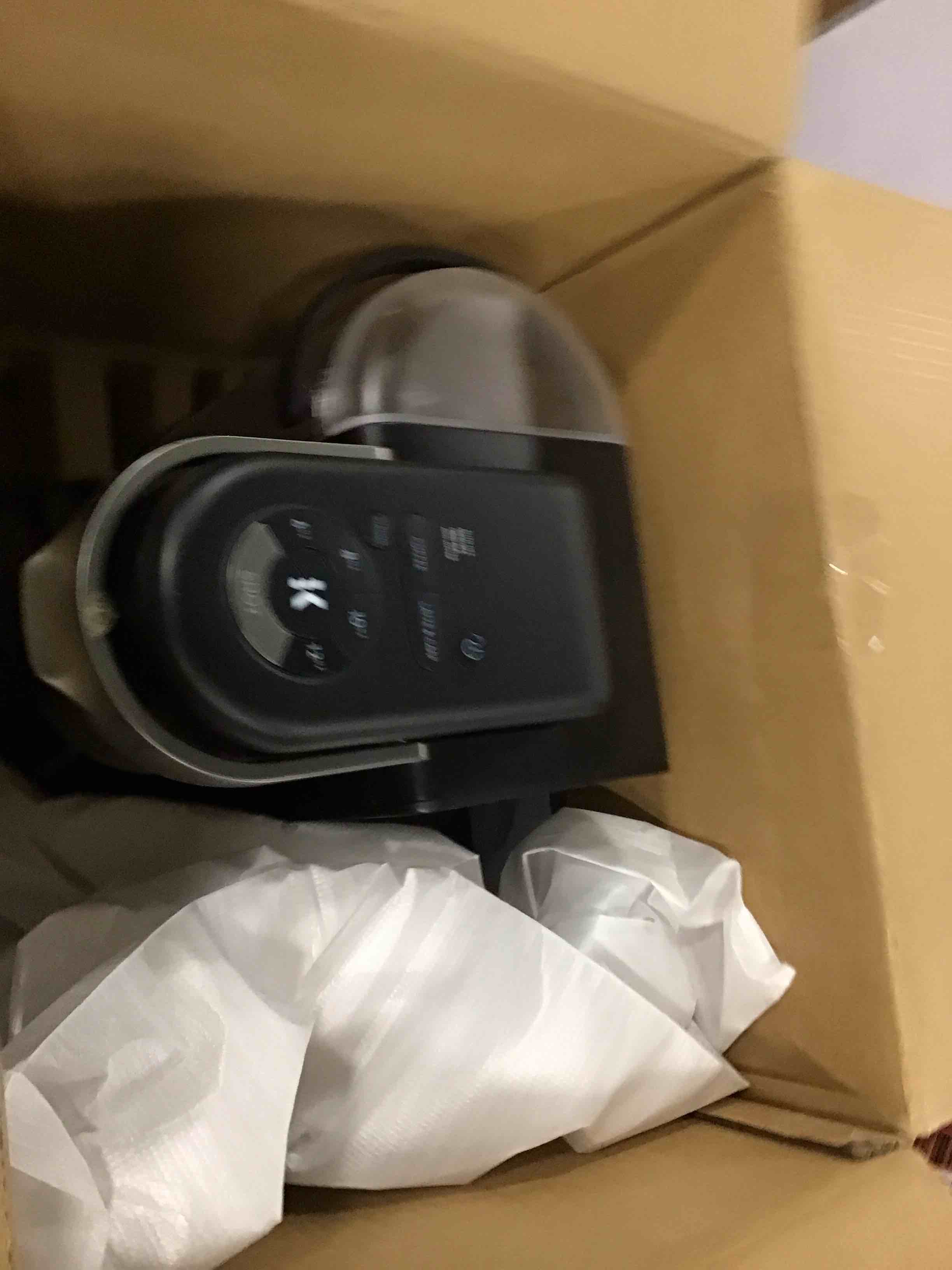 https://s3.amazonaws.com/lotting-images-prod/bidfta/RED6707230_1721105665126.jpeg