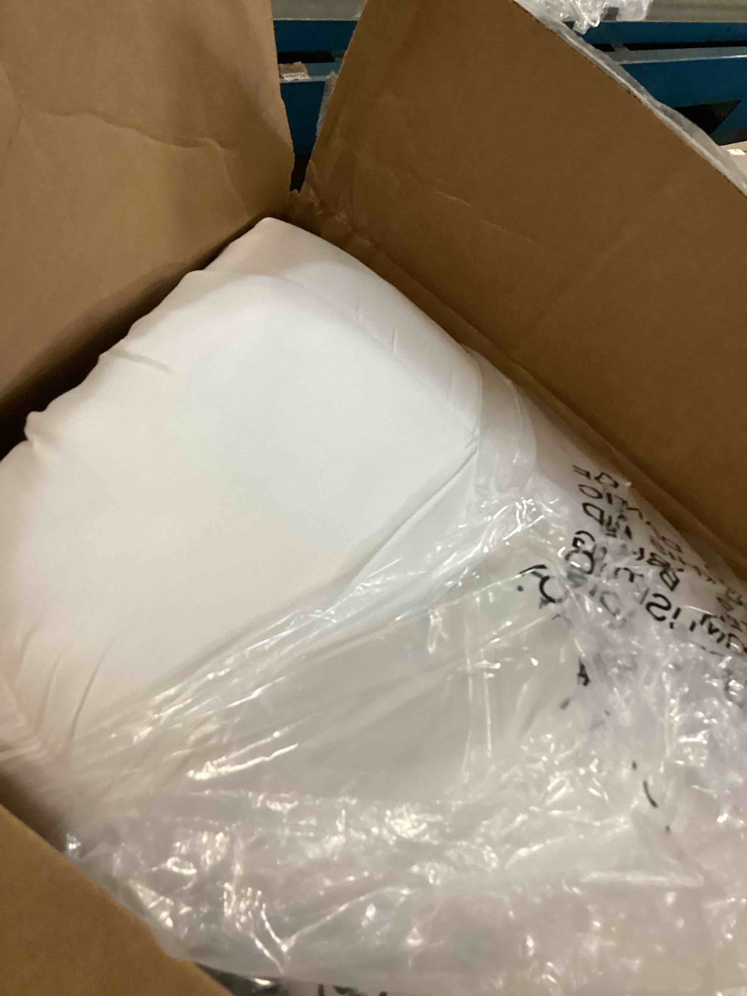 https://s3.amazonaws.com/lotting-images-prod/bidfta/RED6708273_1721306567886.jpeg