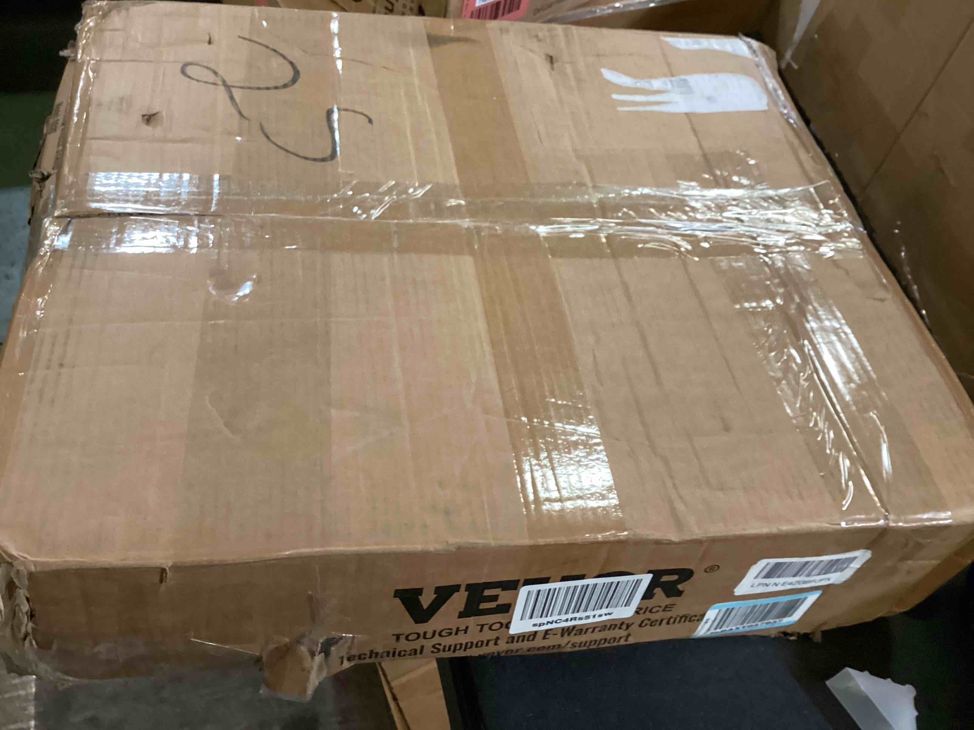 https://s3.amazonaws.com/lotting-images-prod/bidfta/RED6708382_1721317106587.jpeg