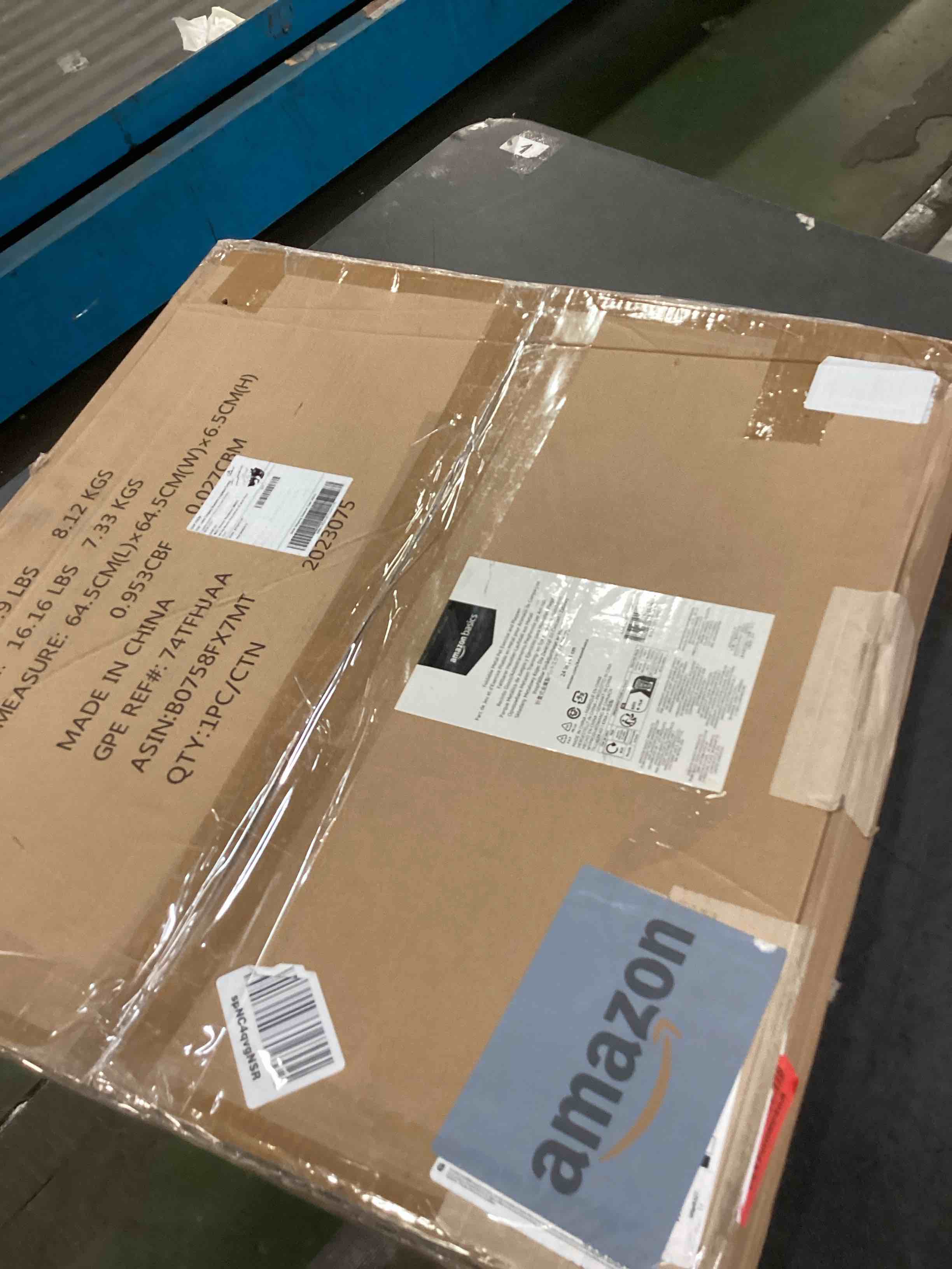 https://s3.amazonaws.com/lotting-images-prod/bidfta/RED6708424_1721323247635.jpeg
