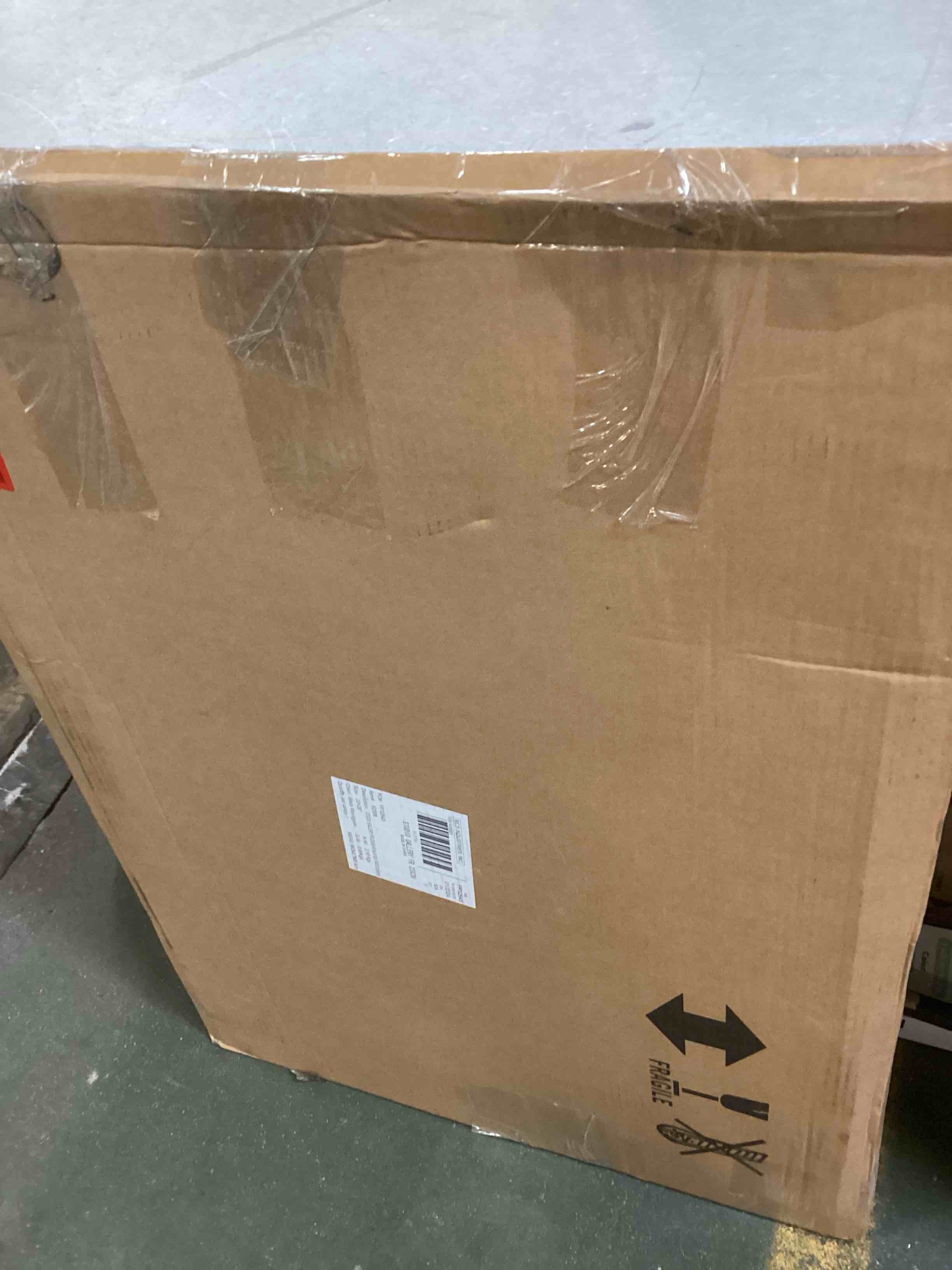 https://s3.amazonaws.com/lotting-images-prod/bidfta/RED6708664_1720030081162.jpeg