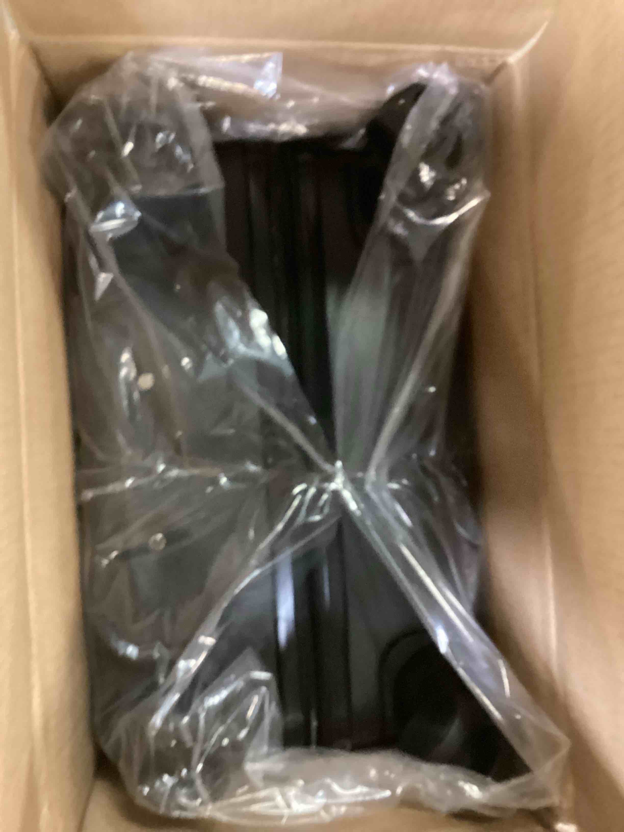https://s3.amazonaws.com/lotting-images-prod/bidfta/RED6708681_1720032205429.jpeg