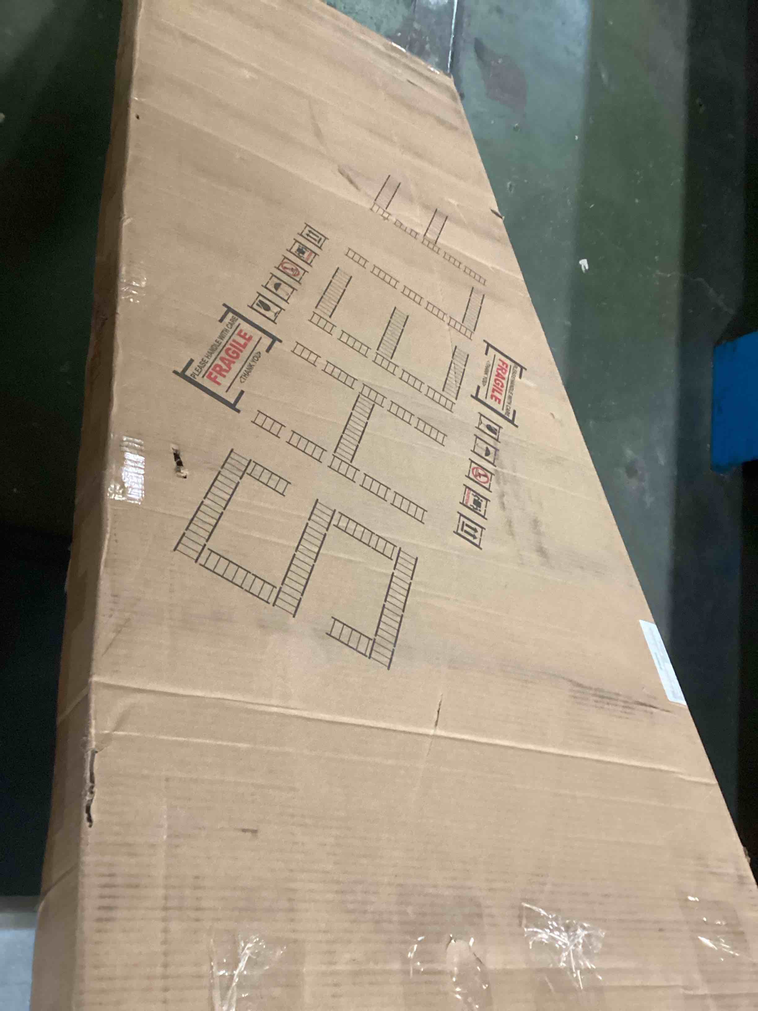 https://s3.amazonaws.com/lotting-images-prod/bidfta/RED6708723_1720436830969.jpeg