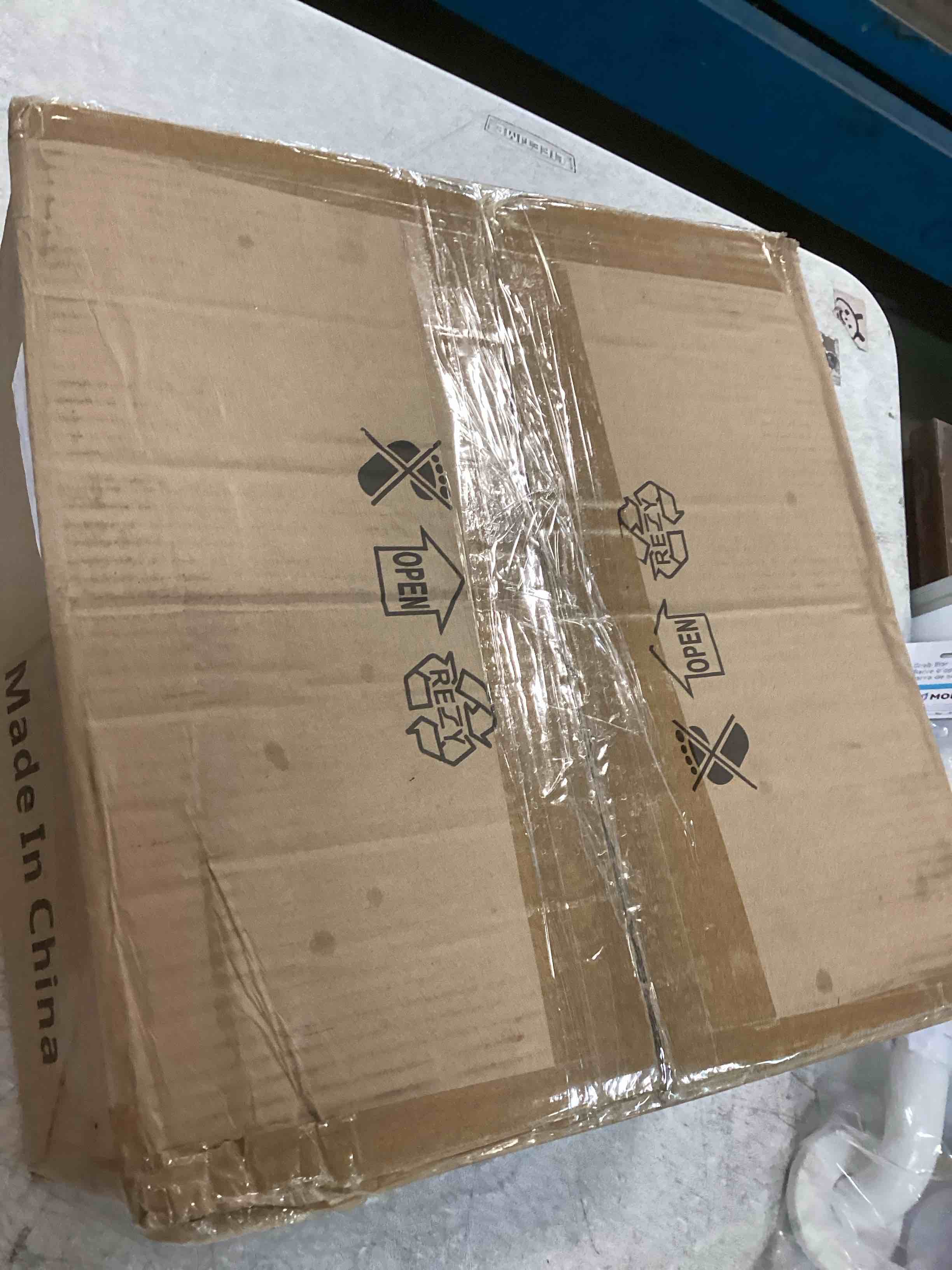 https://s3.amazonaws.com/lotting-images-prod/bidfta/RED6709558_1720639893164.jpeg