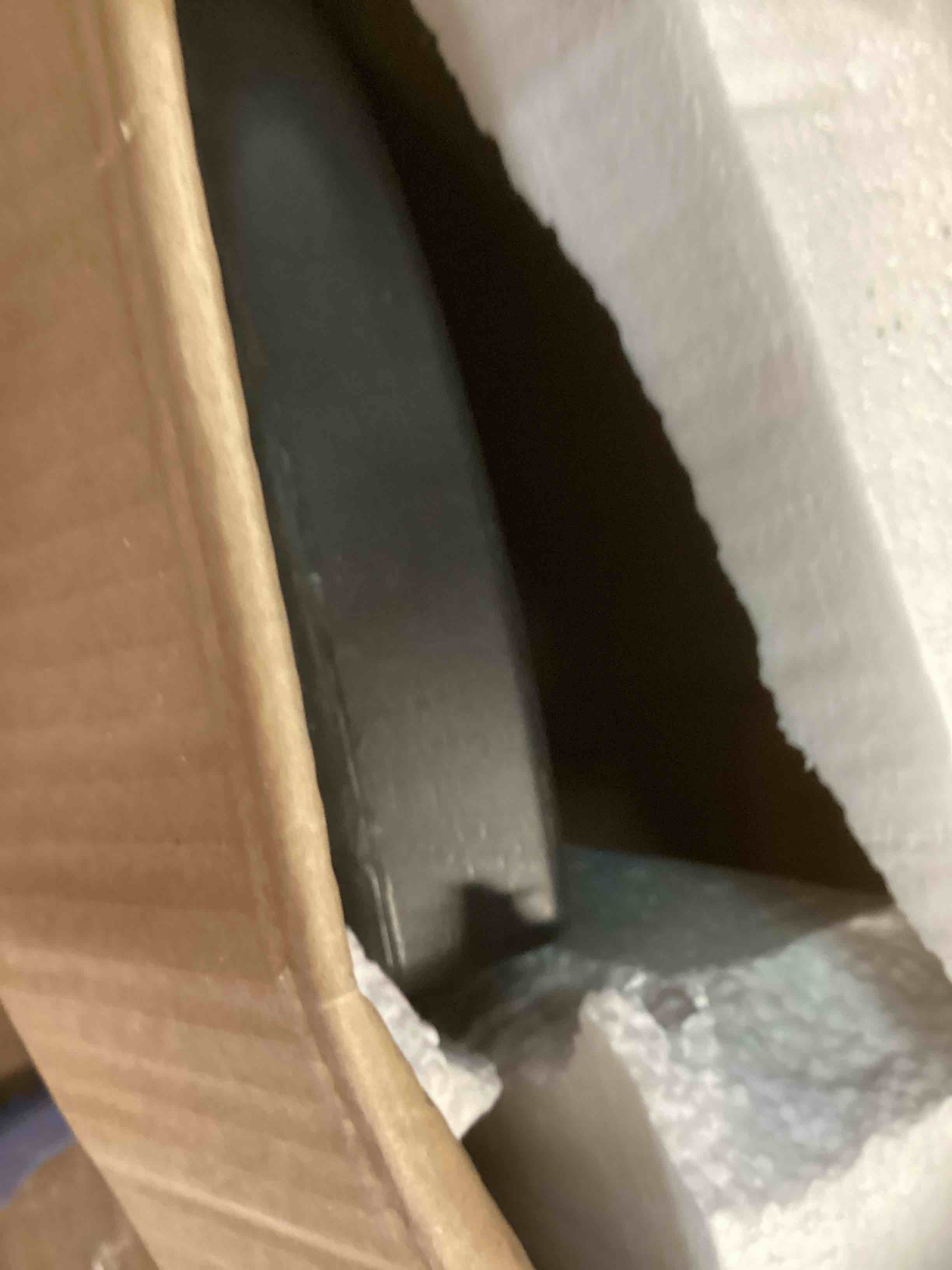 https://s3.amazonaws.com/lotting-images-prod/bidfta/RED6709853_1720722960350.jpeg
