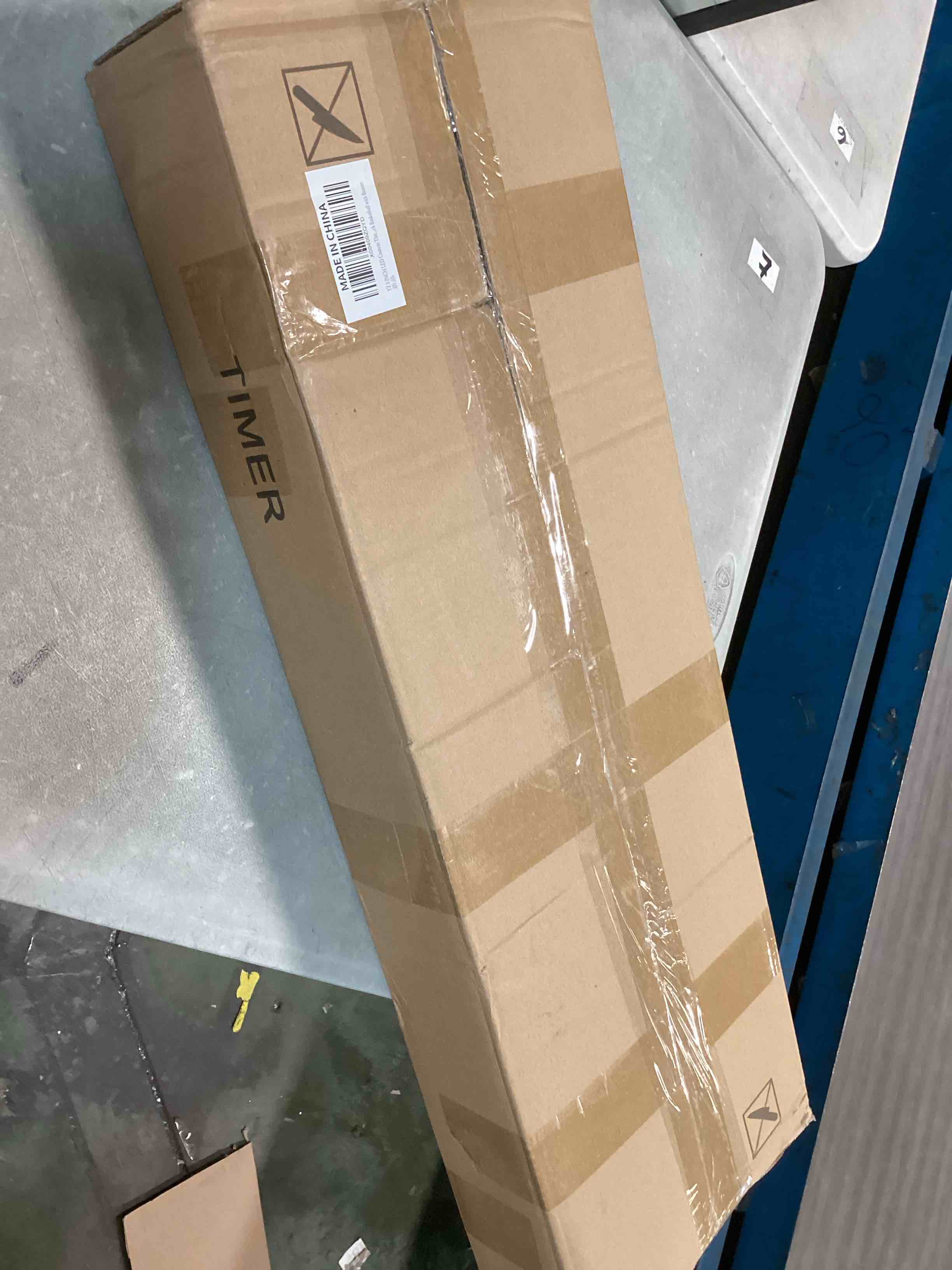 https://s3.amazonaws.com/lotting-images-prod/bidfta/RED6713078_1719406868403.jpeg