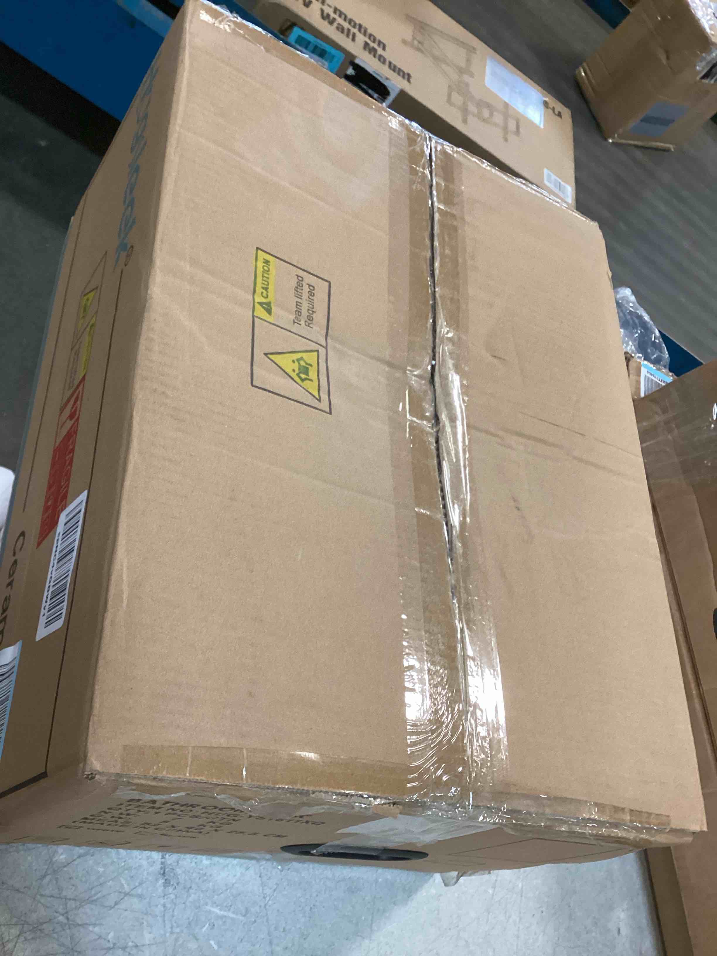 https://s3.amazonaws.com/lotting-images-prod/bidfta/RED6713475_1719503285120.jpeg