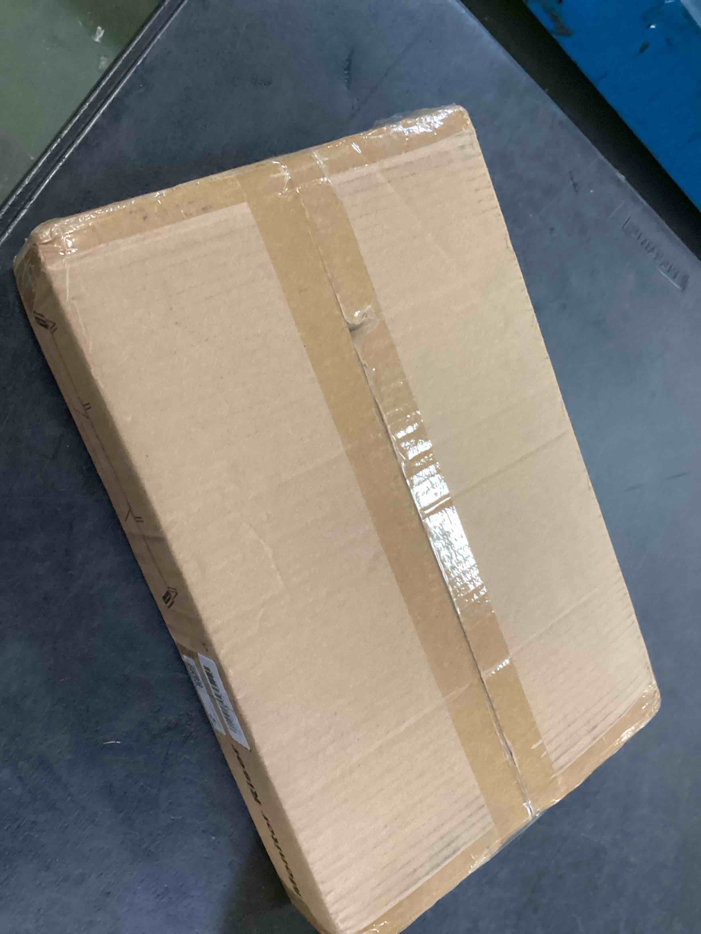 https://s3.amazonaws.com/lotting-images-prod/bidfta/RED6714270_1719943699966.jpeg