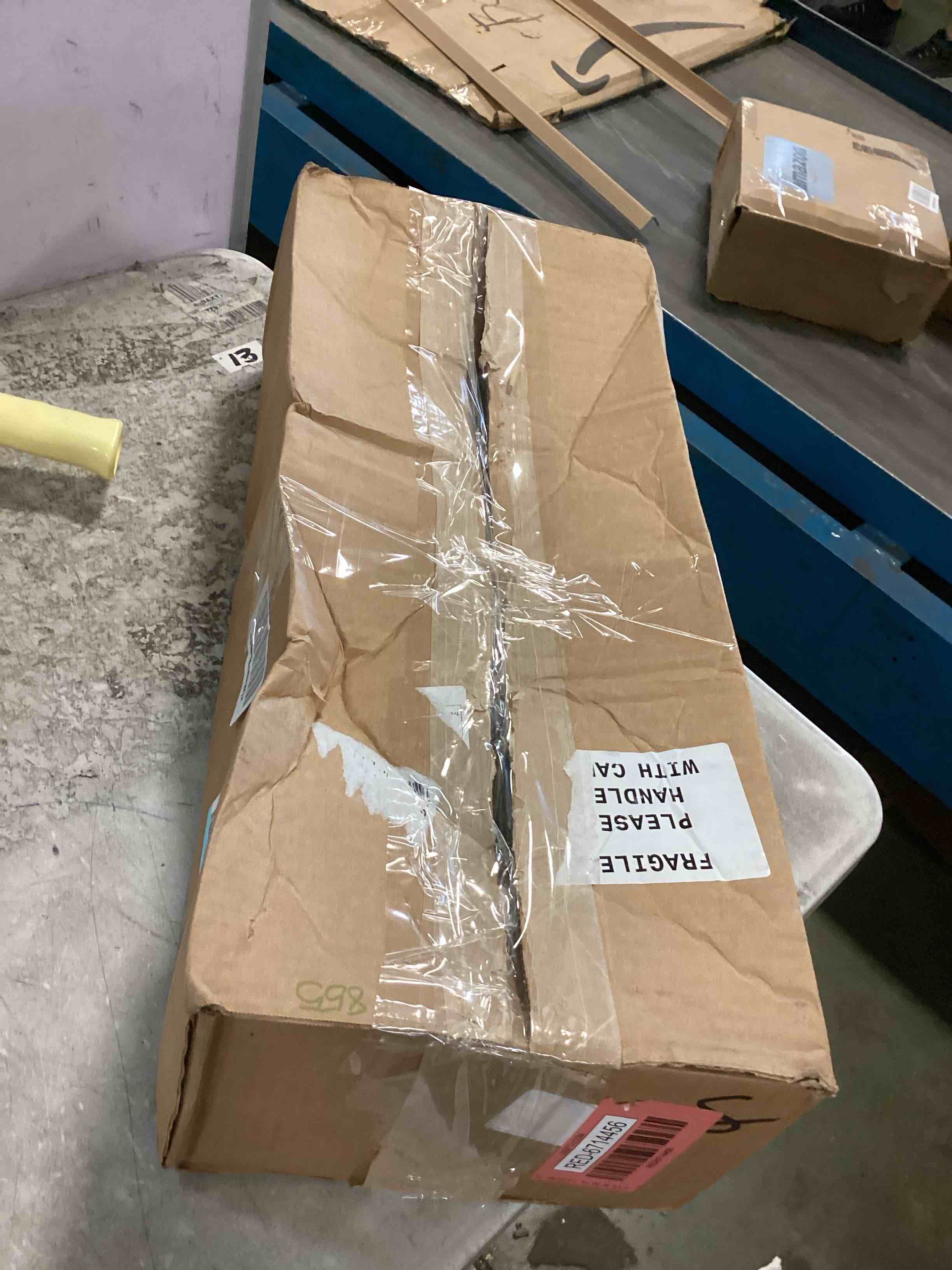 https://s3.amazonaws.com/lotting-images-prod/bidfta/RED6714456_1719846408423.jpeg