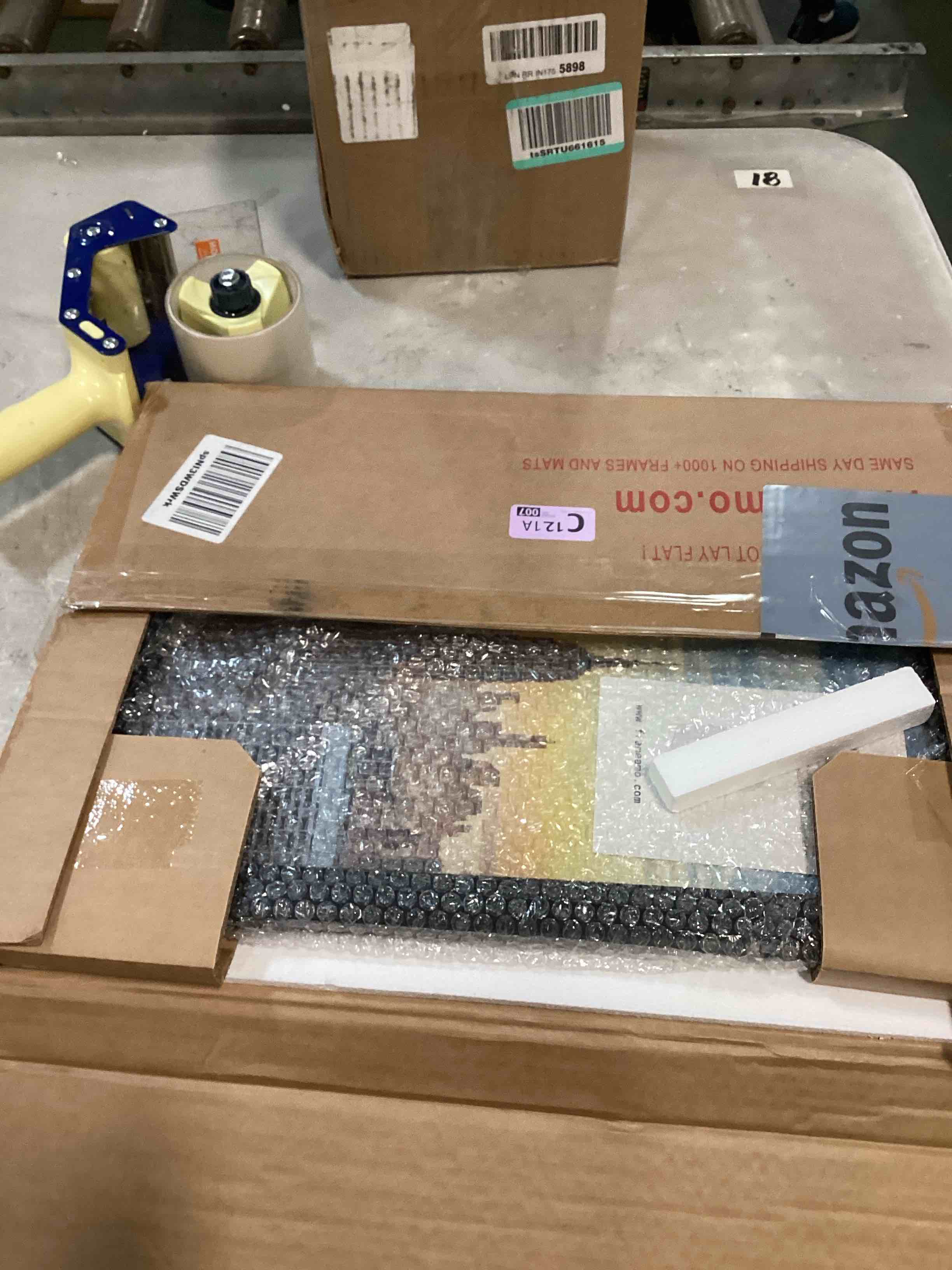 https://s3.amazonaws.com/lotting-images-prod/bidfta/RED6715045_1720031772820.jpeg
