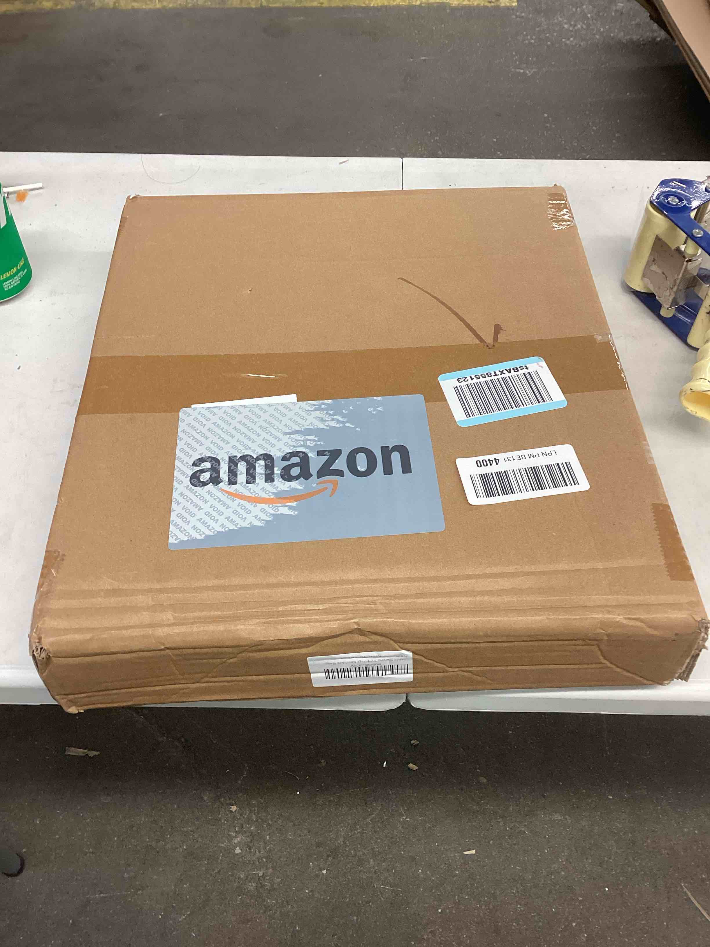 https://s3.amazonaws.com/lotting-images-prod/bidfta/RED6717532_1730916989960.jpeg