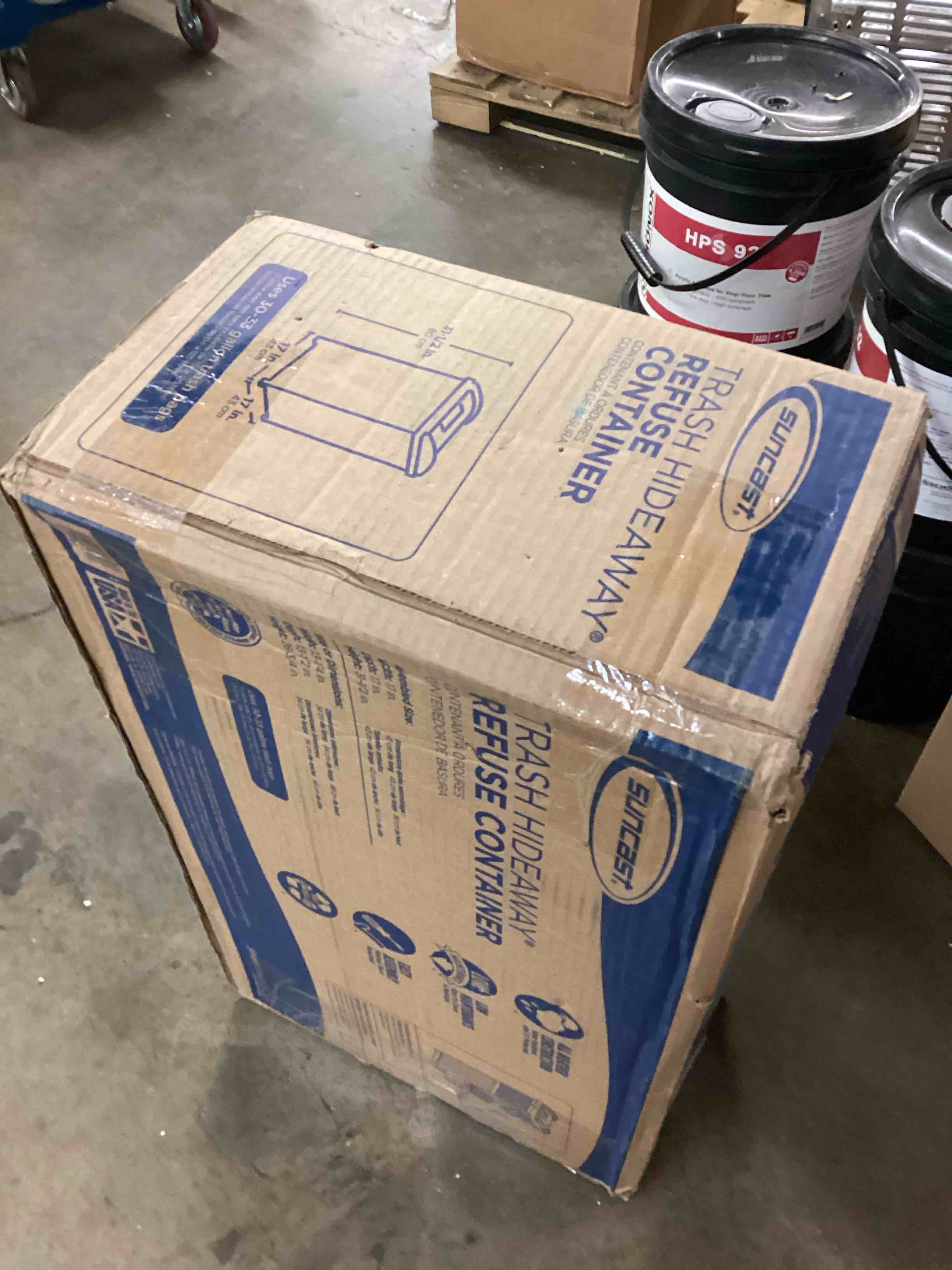 https://s3.amazonaws.com/lotting-images-prod/bidfta/RED6718446_1733947233541.jpeg