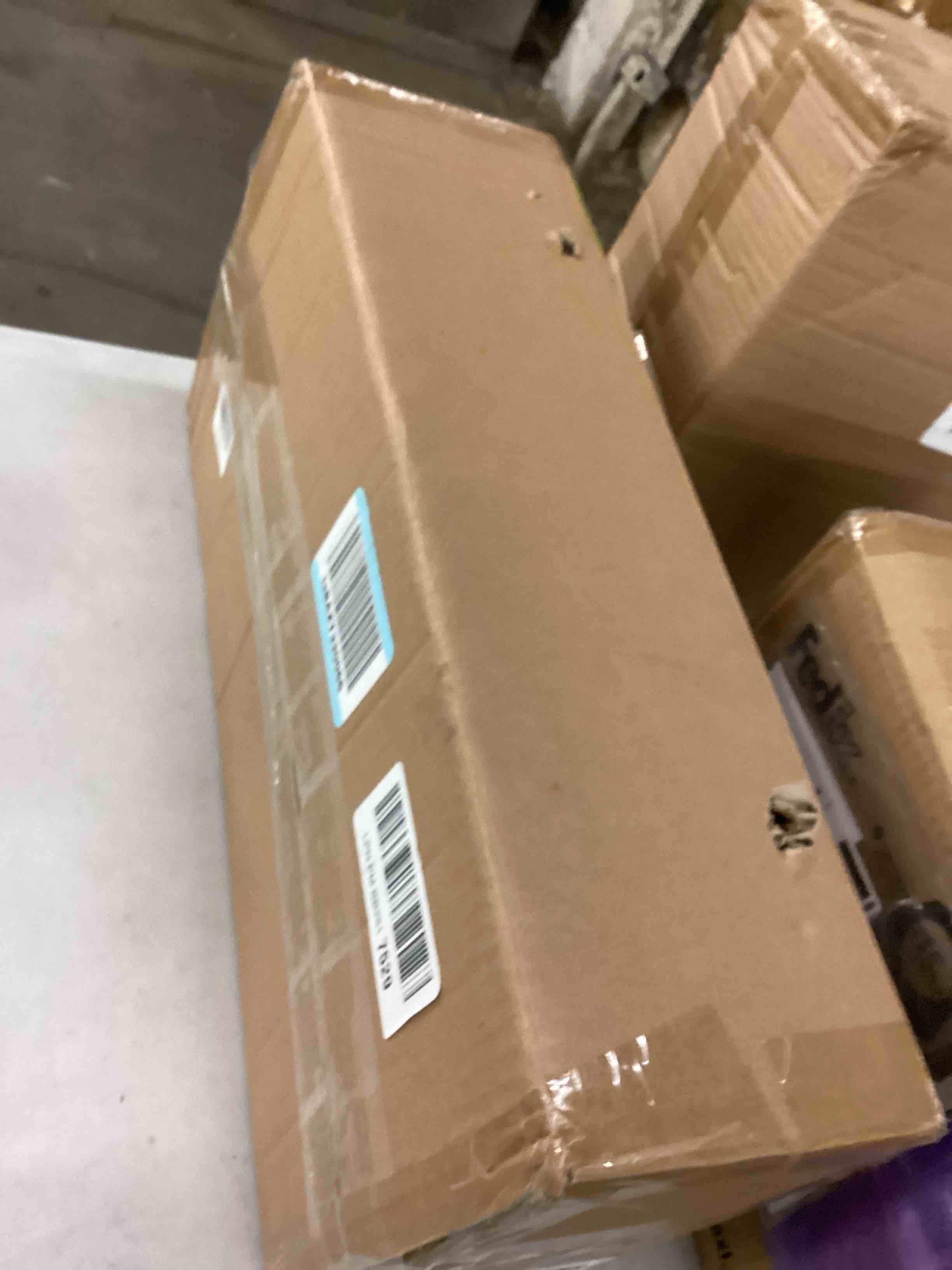 https://s3.amazonaws.com/lotting-images-prod/bidfta/RED6718521_1734452534422.jpeg