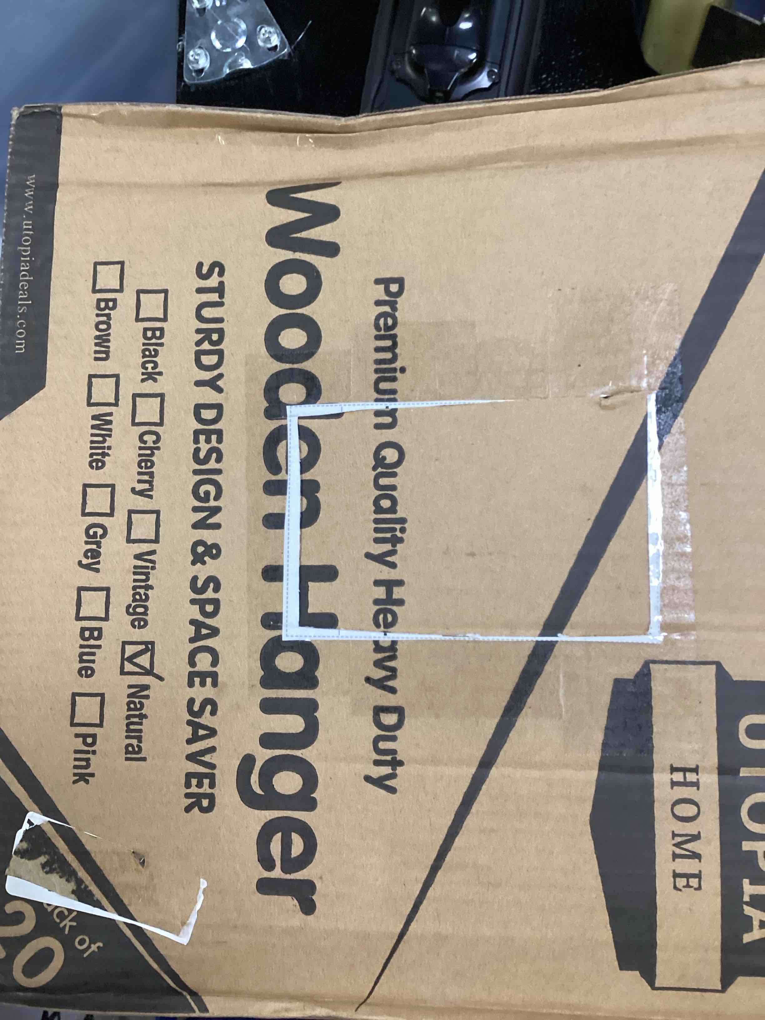 https://s3.amazonaws.com/lotting-images-prod/bidfta/RED6721378_1756824095247.jpeg
