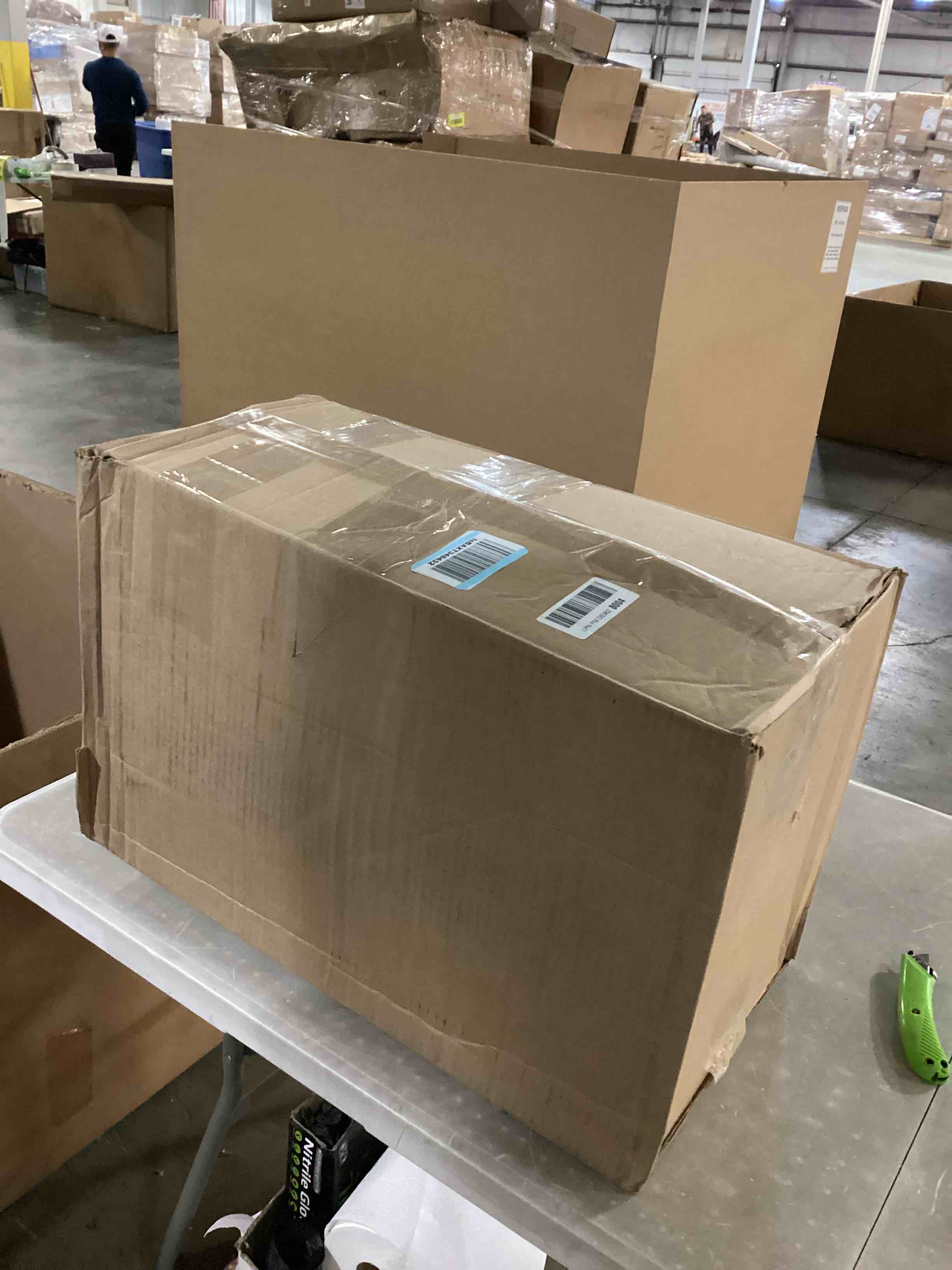 https://s3.amazonaws.com/lotting-images-prod/bidfta/RED6721949_1736865999266.jpeg