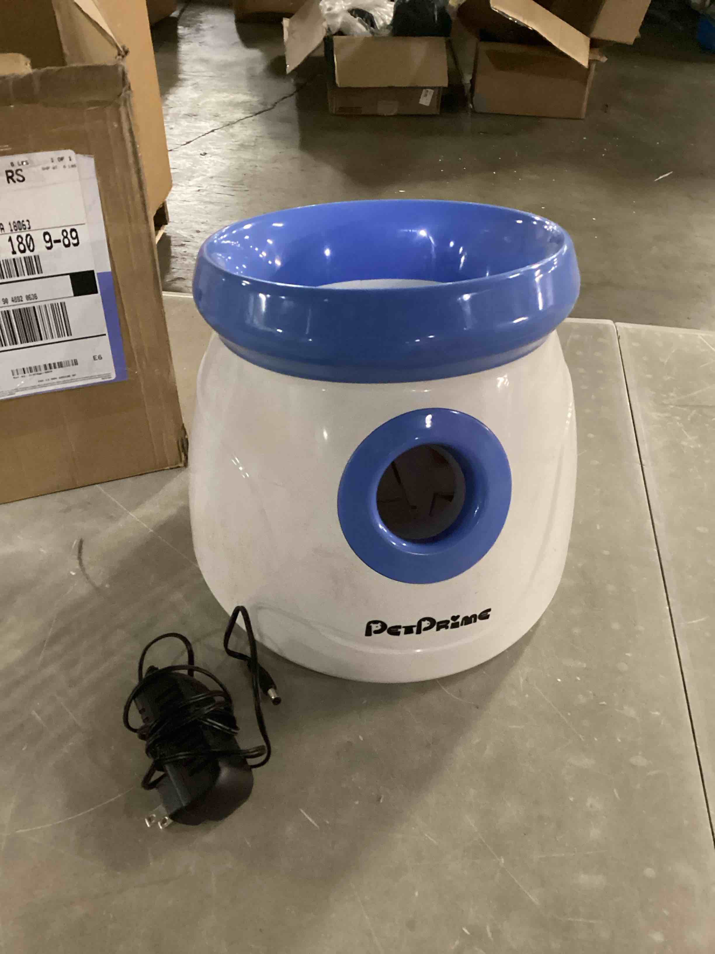 https://s3.amazonaws.com/lotting-images-prod/bidfta/RED6722518_1737136525528.jpeg