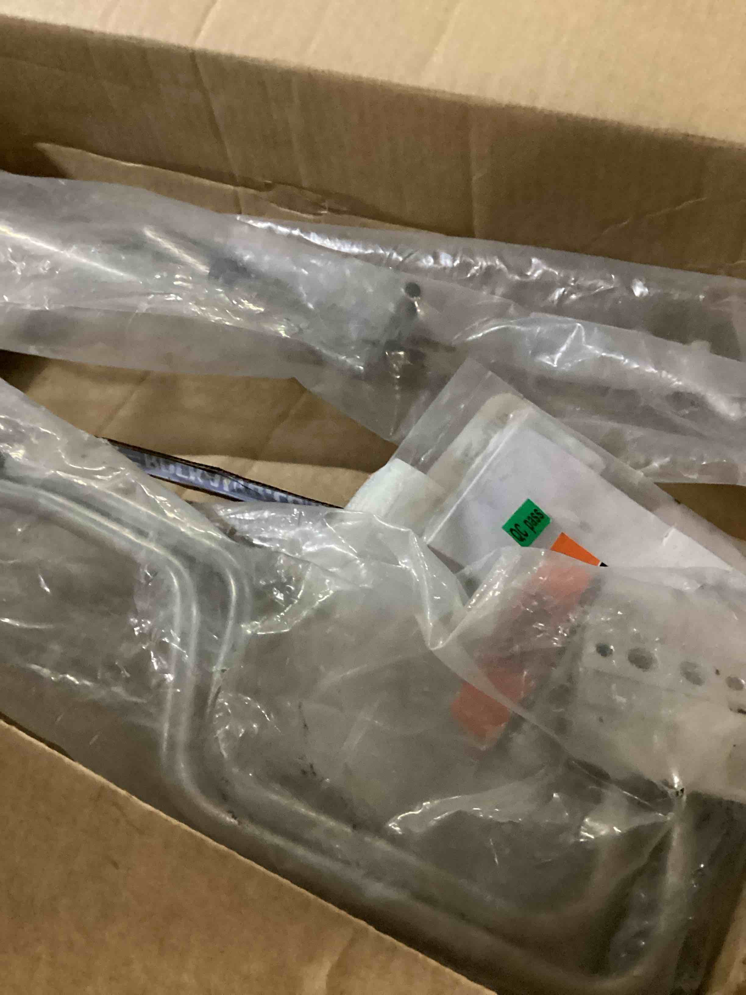 https://s3.amazonaws.com/lotting-images-prod/bidfta/RED6722654_1737402776730.jpeg