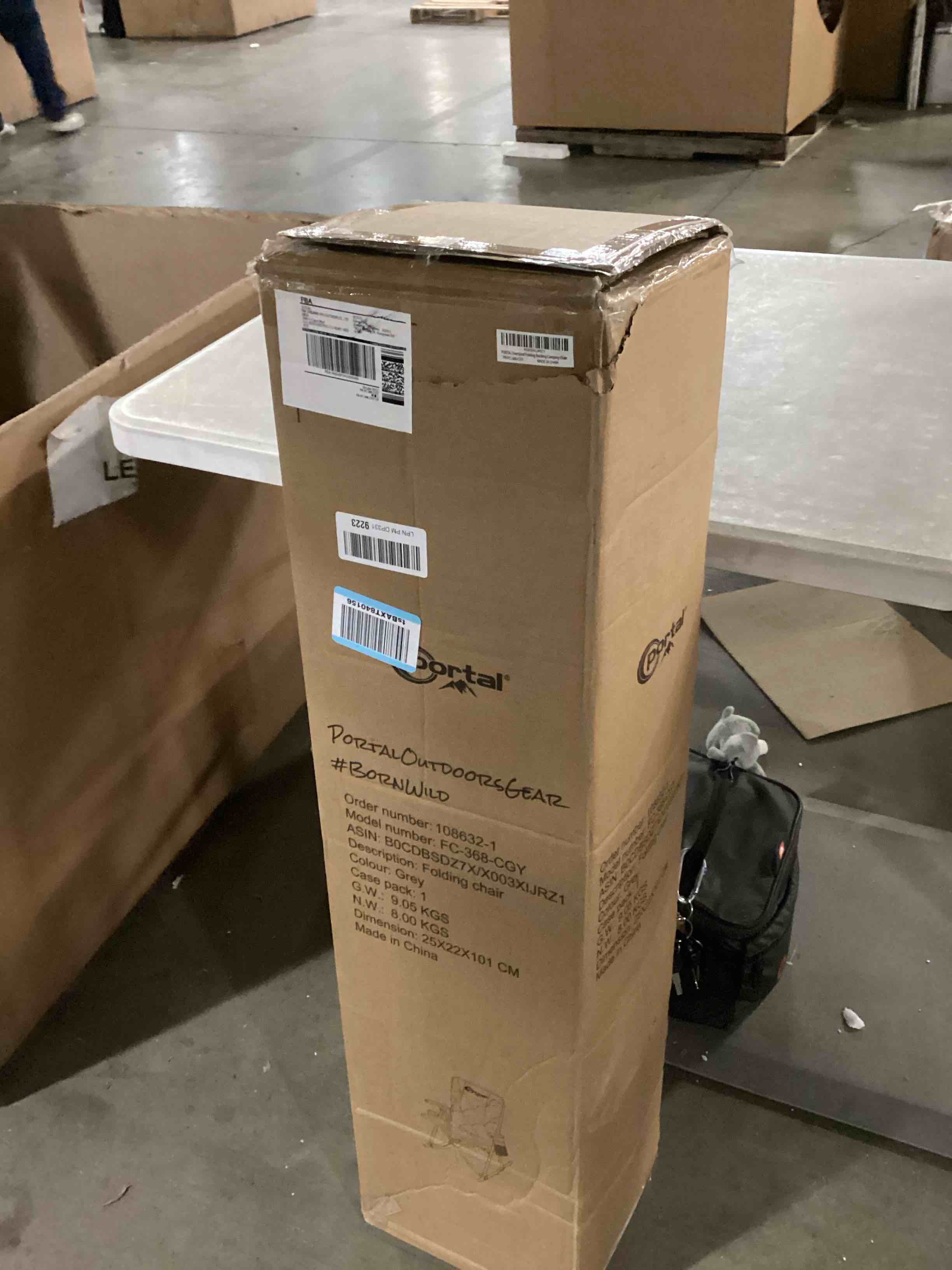 https://s3.amazonaws.com/lotting-images-prod/bidfta/RED6722761_1737475308543.jpeg
