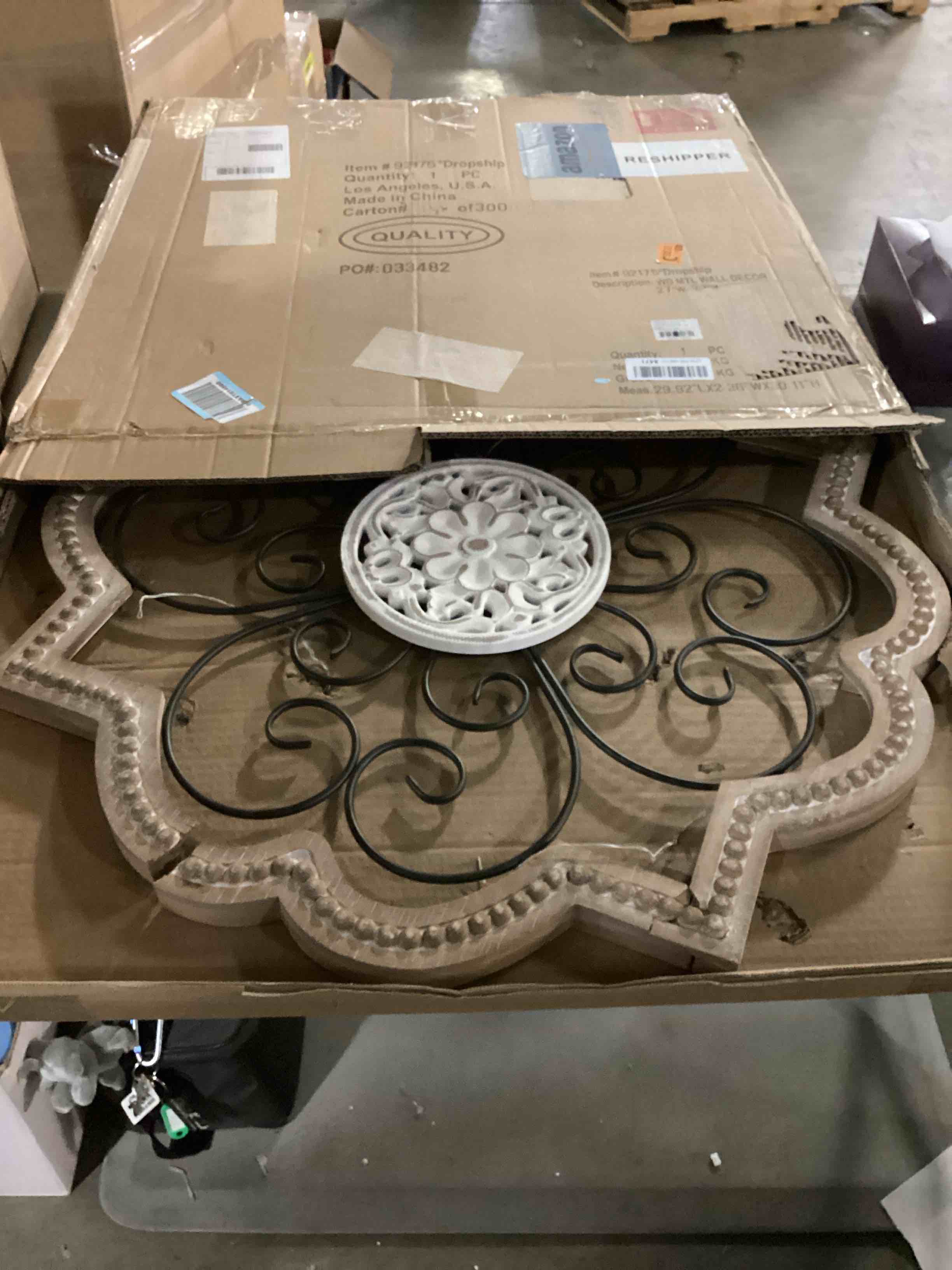 https://s3.amazonaws.com/lotting-images-prod/bidfta/RED6722937_1737561875949.jpeg