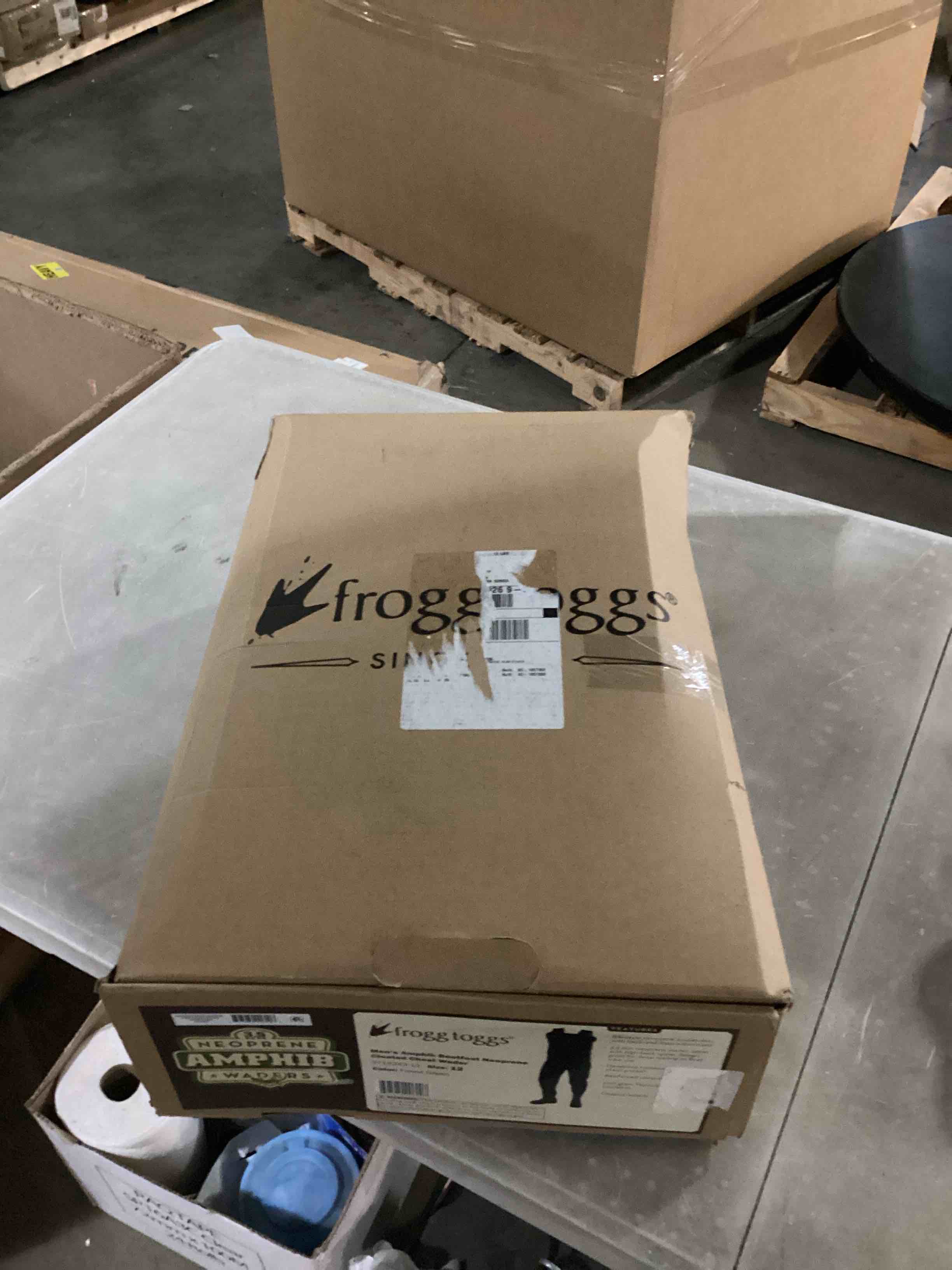 https://s3.amazonaws.com/lotting-images-prod/bidfta/RED6722974_1737570181715.jpeg