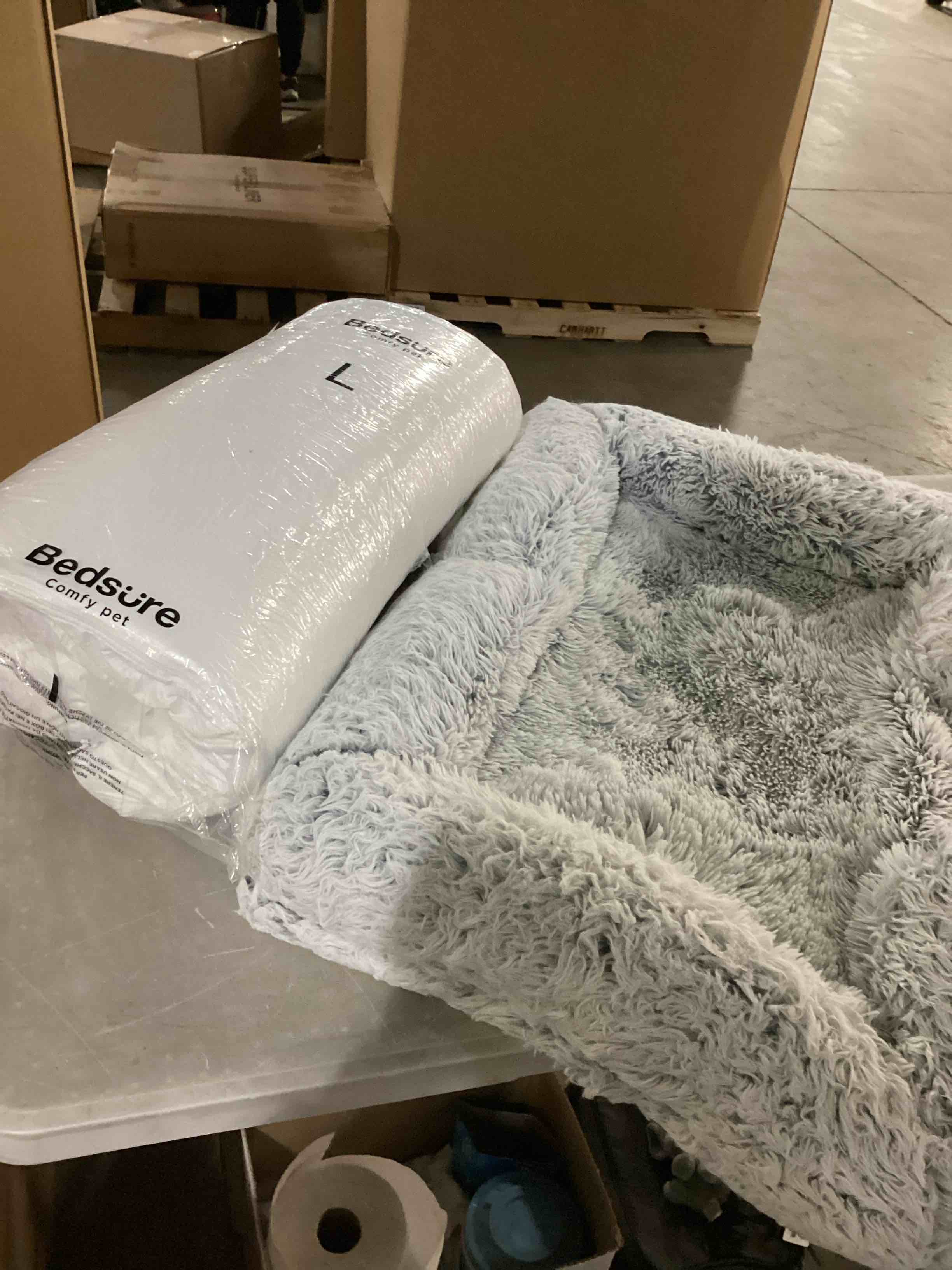 https://s3.amazonaws.com/lotting-images-prod/bidfta/RED6723057_1737647565563.jpeg