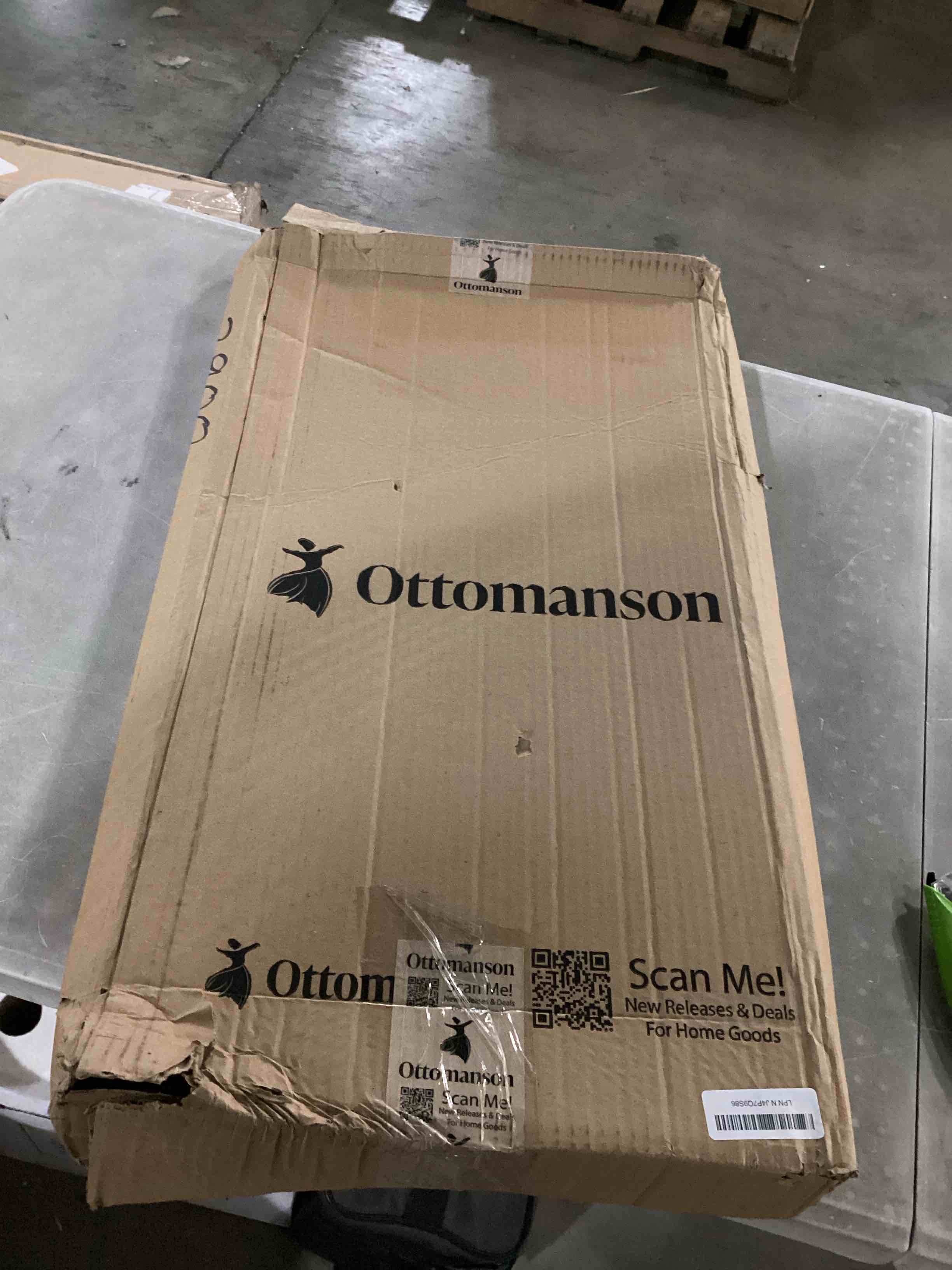 https://s3.amazonaws.com/lotting-images-prod/bidfta/RED6723076_1737654188971.jpeg