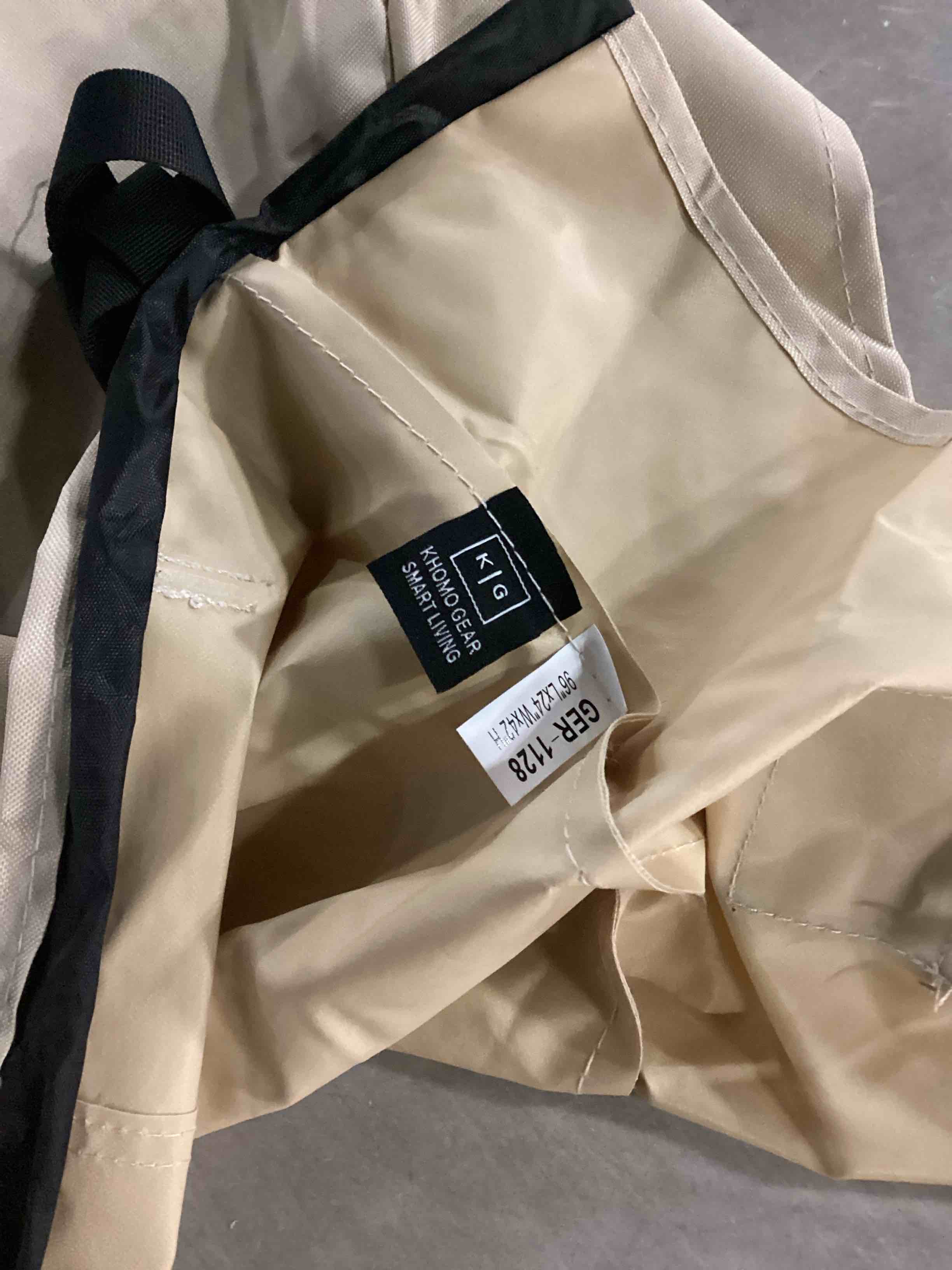 https://s3.amazonaws.com/lotting-images-prod/bidfta/RED6723353_1737999907077.jpeg