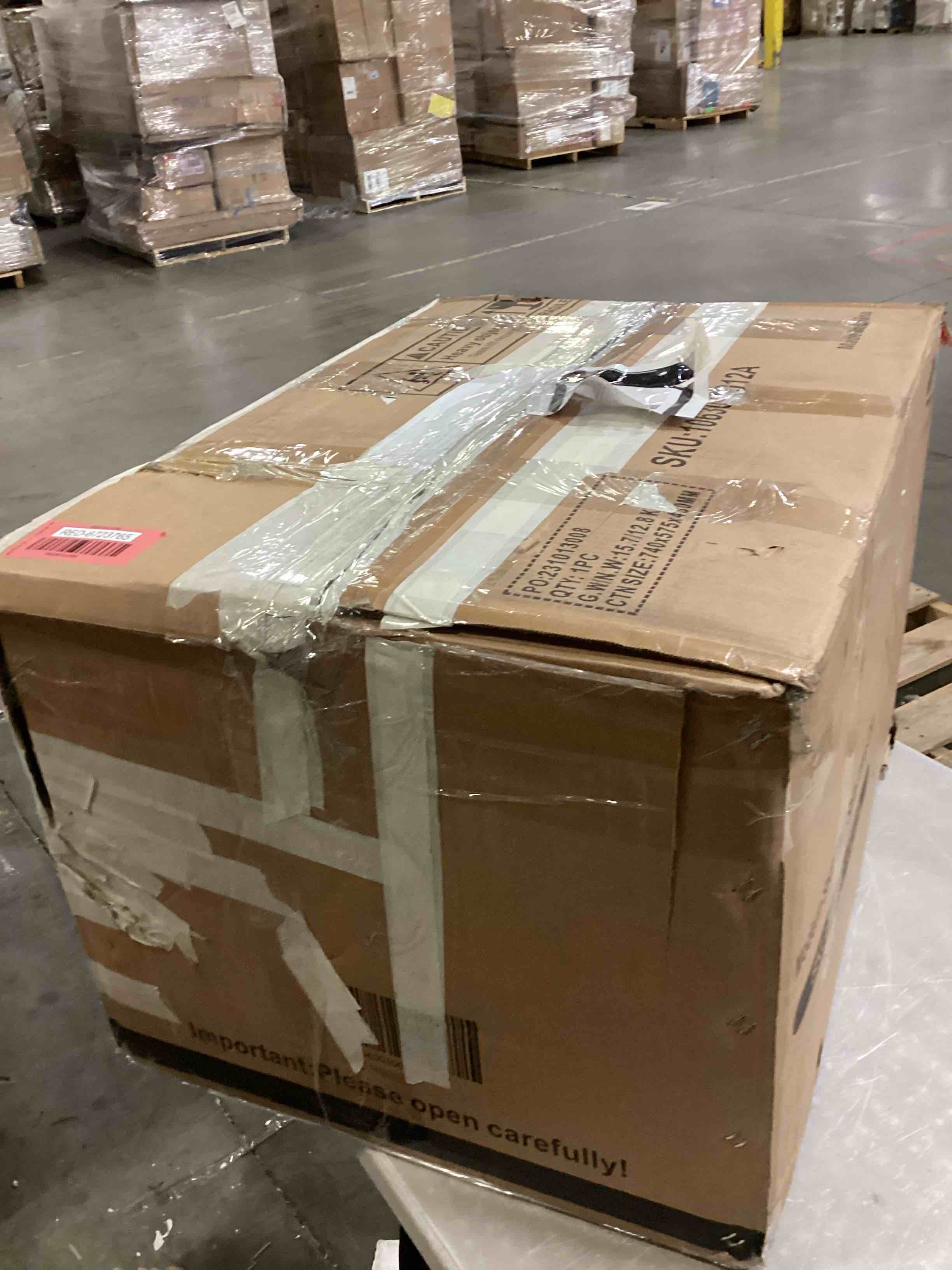 https://s3.amazonaws.com/lotting-images-prod/bidfta/RED6723765_1736277825204.jpeg
