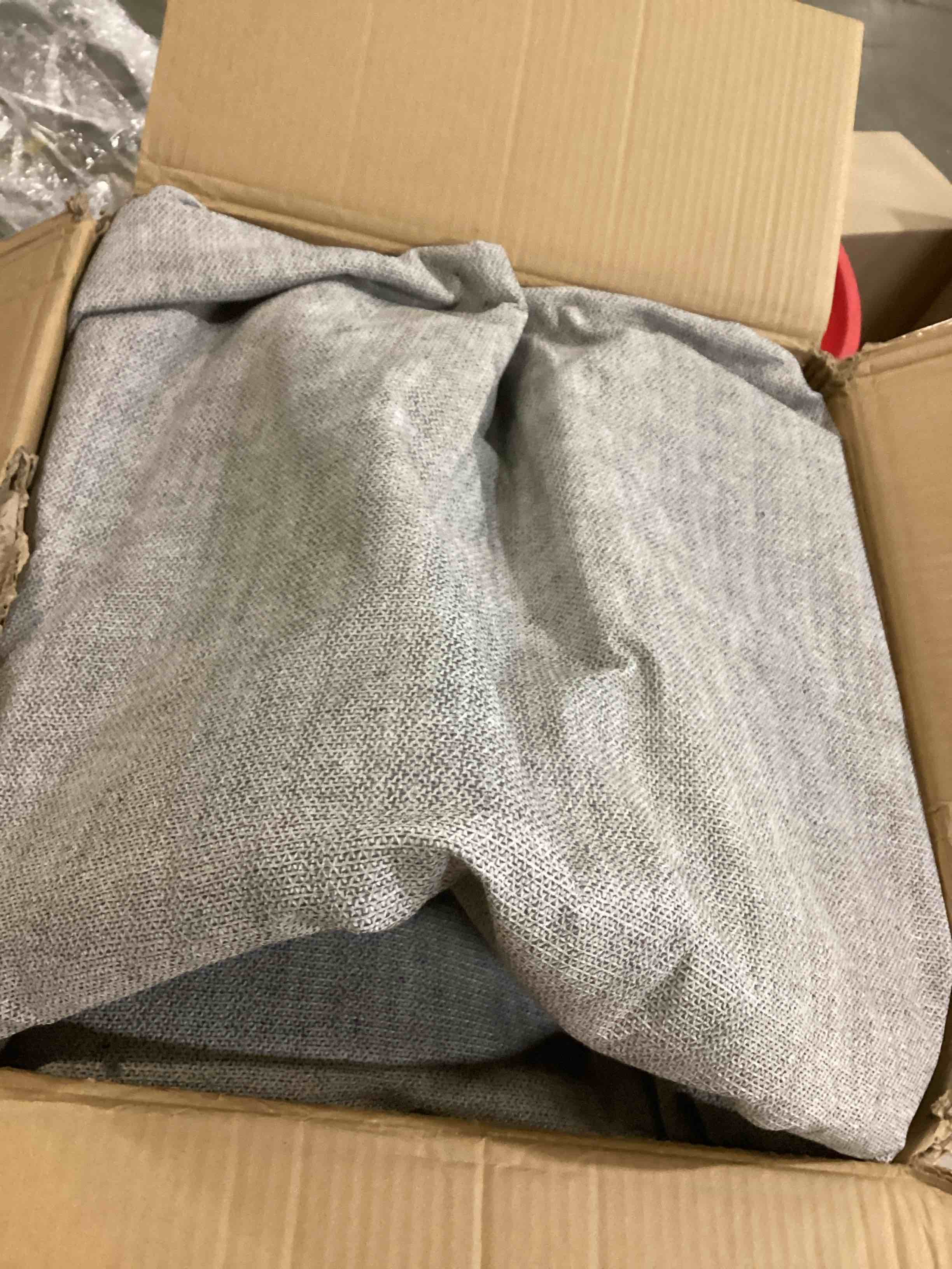 https://s3.amazonaws.com/lotting-images-prod/bidfta/RED6724055_1736790686714.jpeg