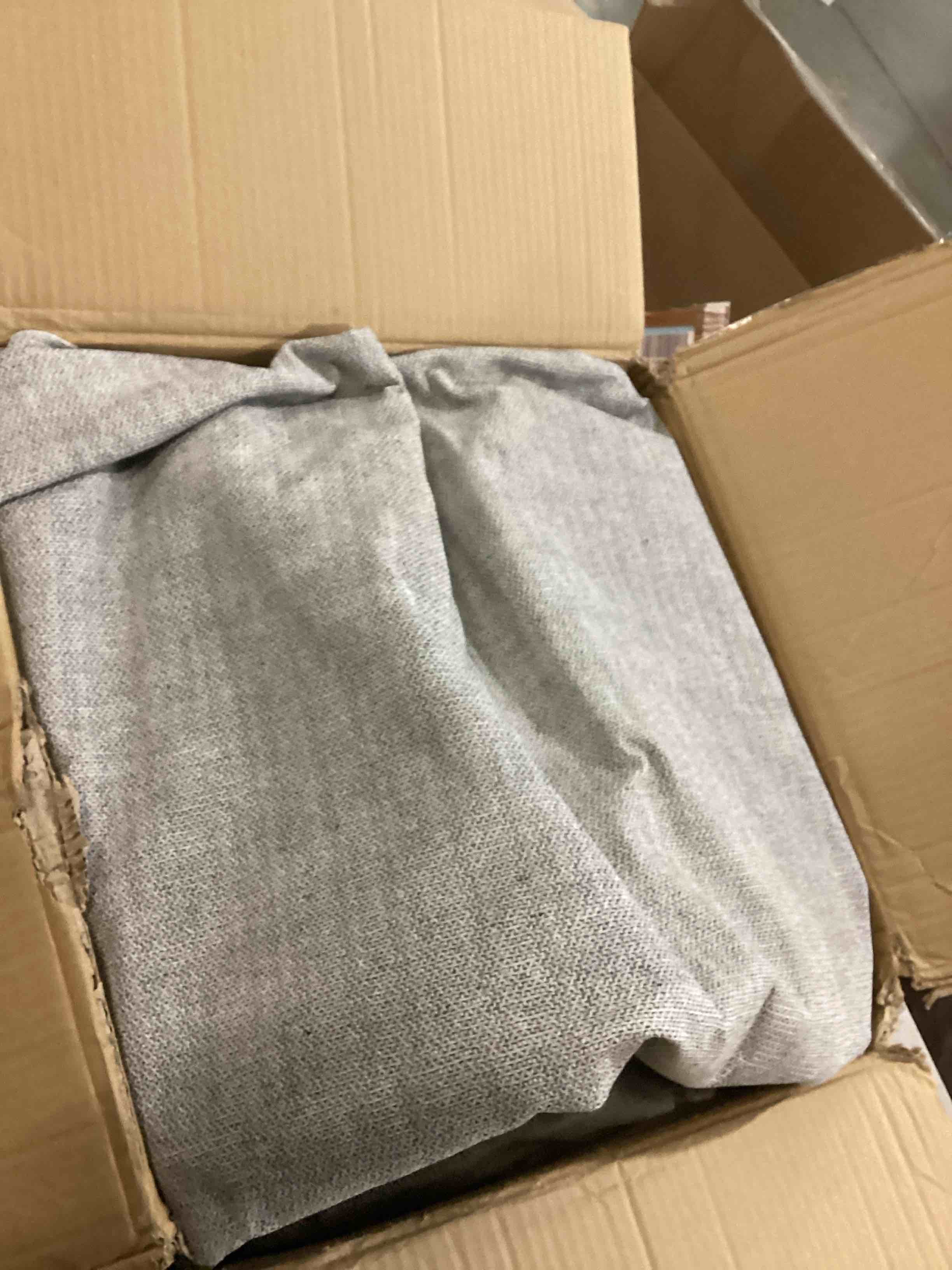 https://s3.amazonaws.com/lotting-images-prod/bidfta/RED6724055_1736790688065.jpeg