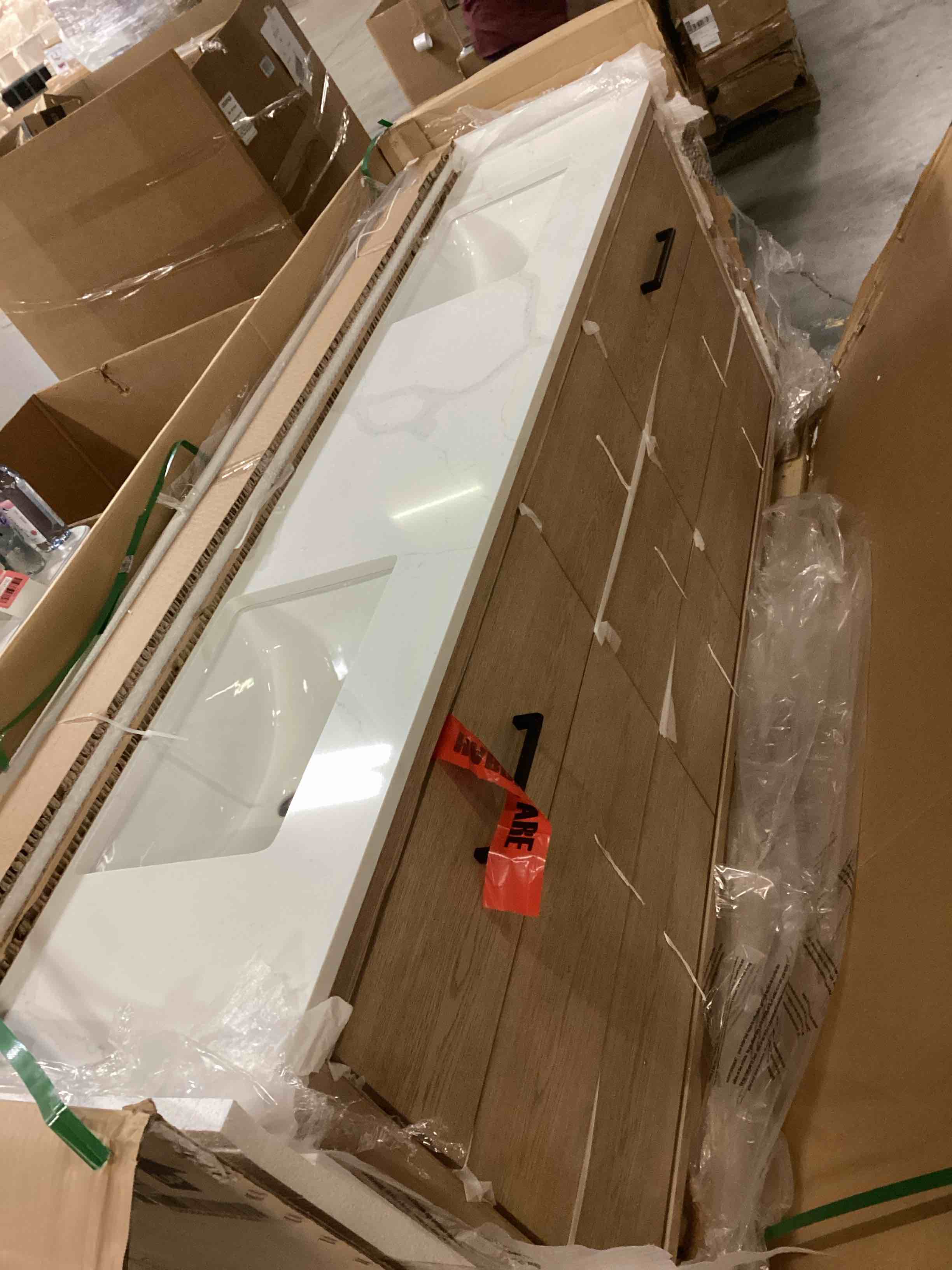 https://s3.amazonaws.com/lotting-images-prod/bidfta/RED6724182_1736944968740.jpeg