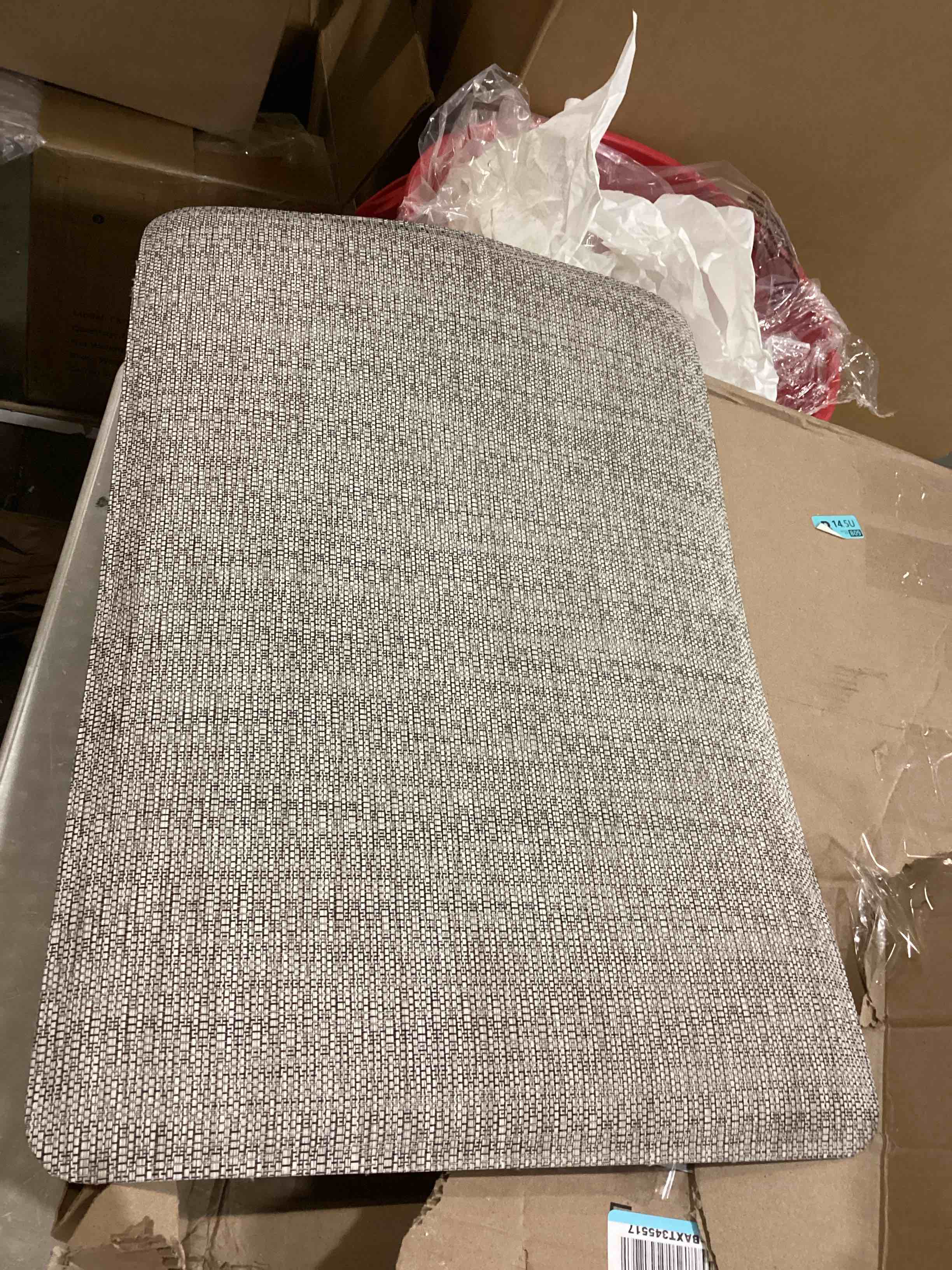 https://s3.amazonaws.com/lotting-images-prod/bidfta/RED6724239_1736959277356.jpeg