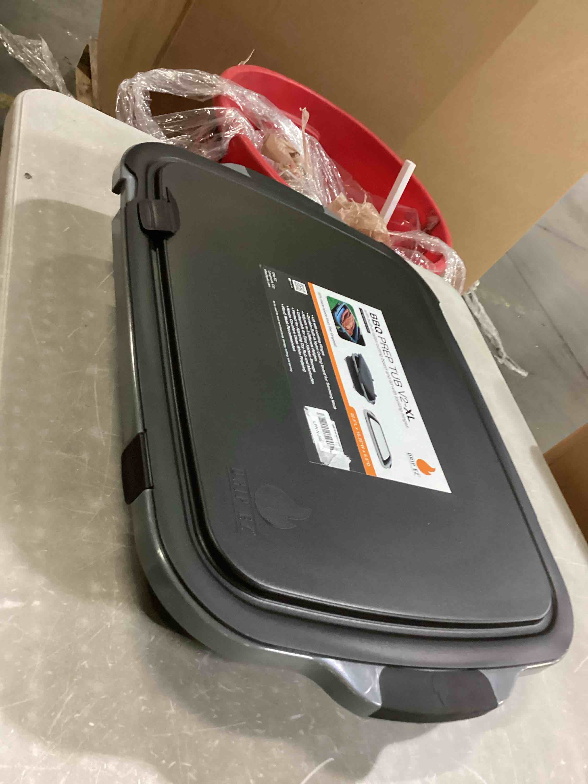 https://s3.amazonaws.com/lotting-images-prod/bidfta/RED6724379_1737055356267.jpeg