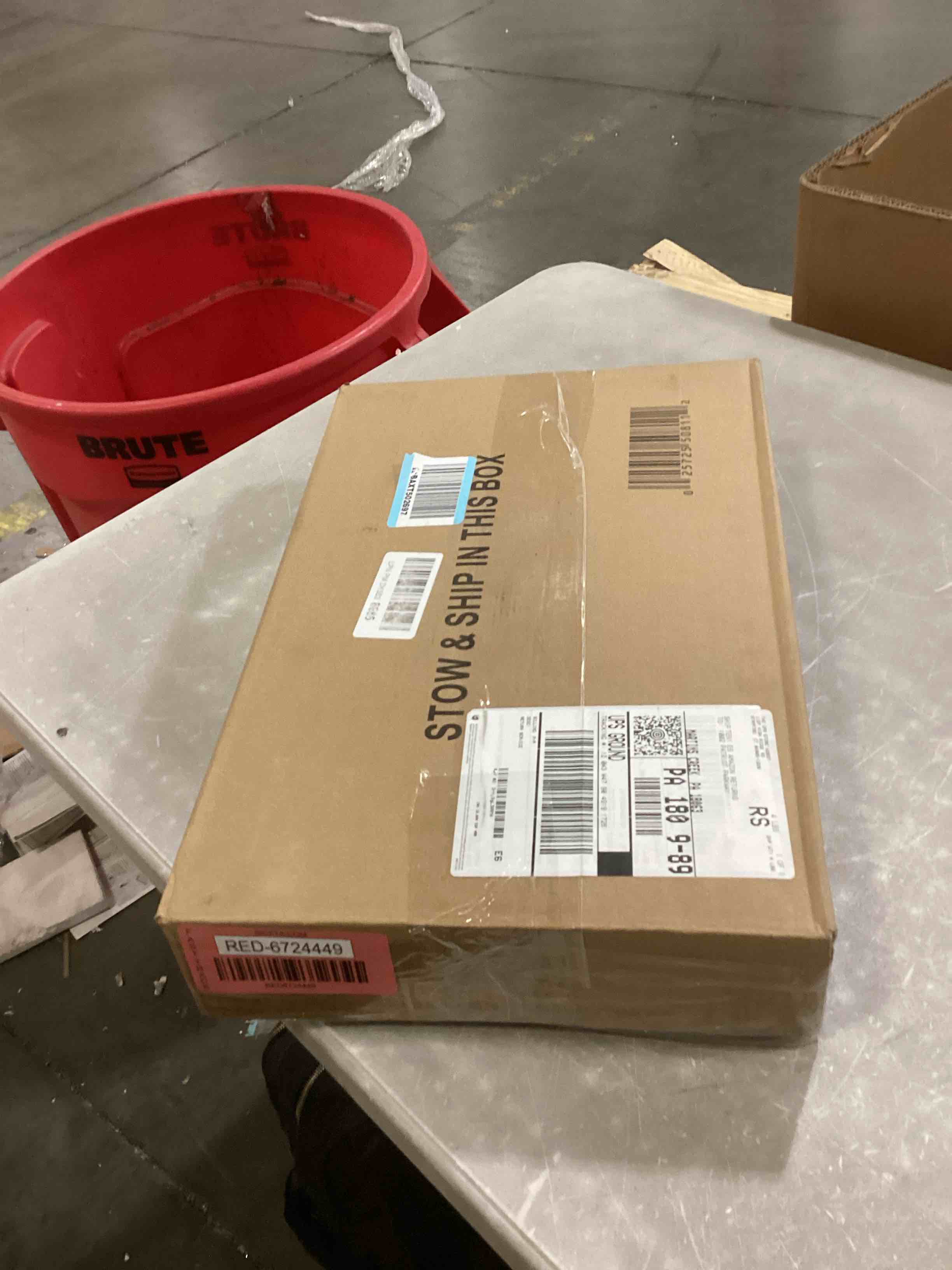 https://s3.amazonaws.com/lotting-images-prod/bidfta/RED6724449_1737128934163.jpeg