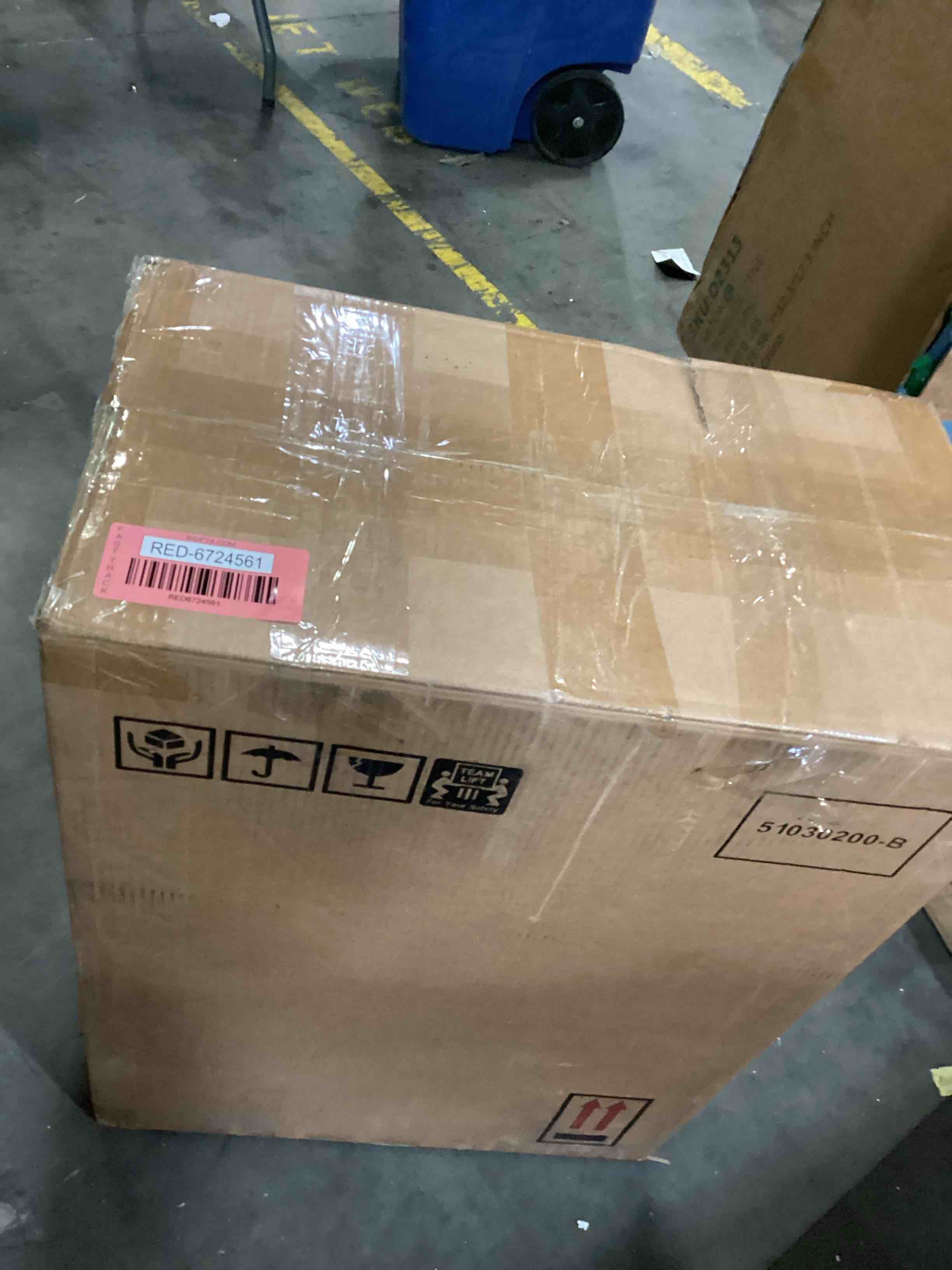 https://s3.amazonaws.com/lotting-images-prod/bidfta/RED6724561_1737379117019.jpeg